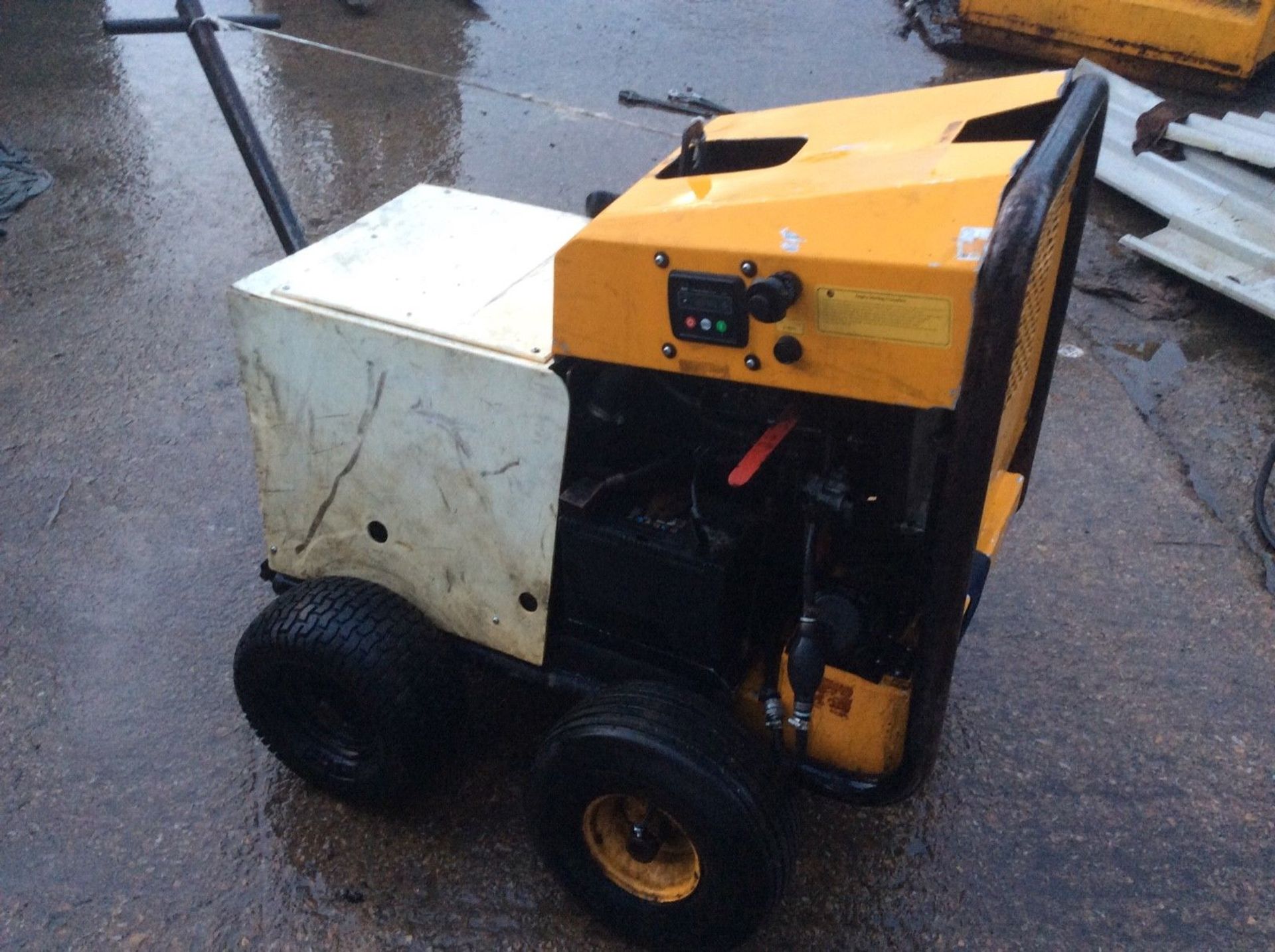 Brendon Industrial Pressure Wash 4000psi CAT 1560 Pump - Image 3 of 8