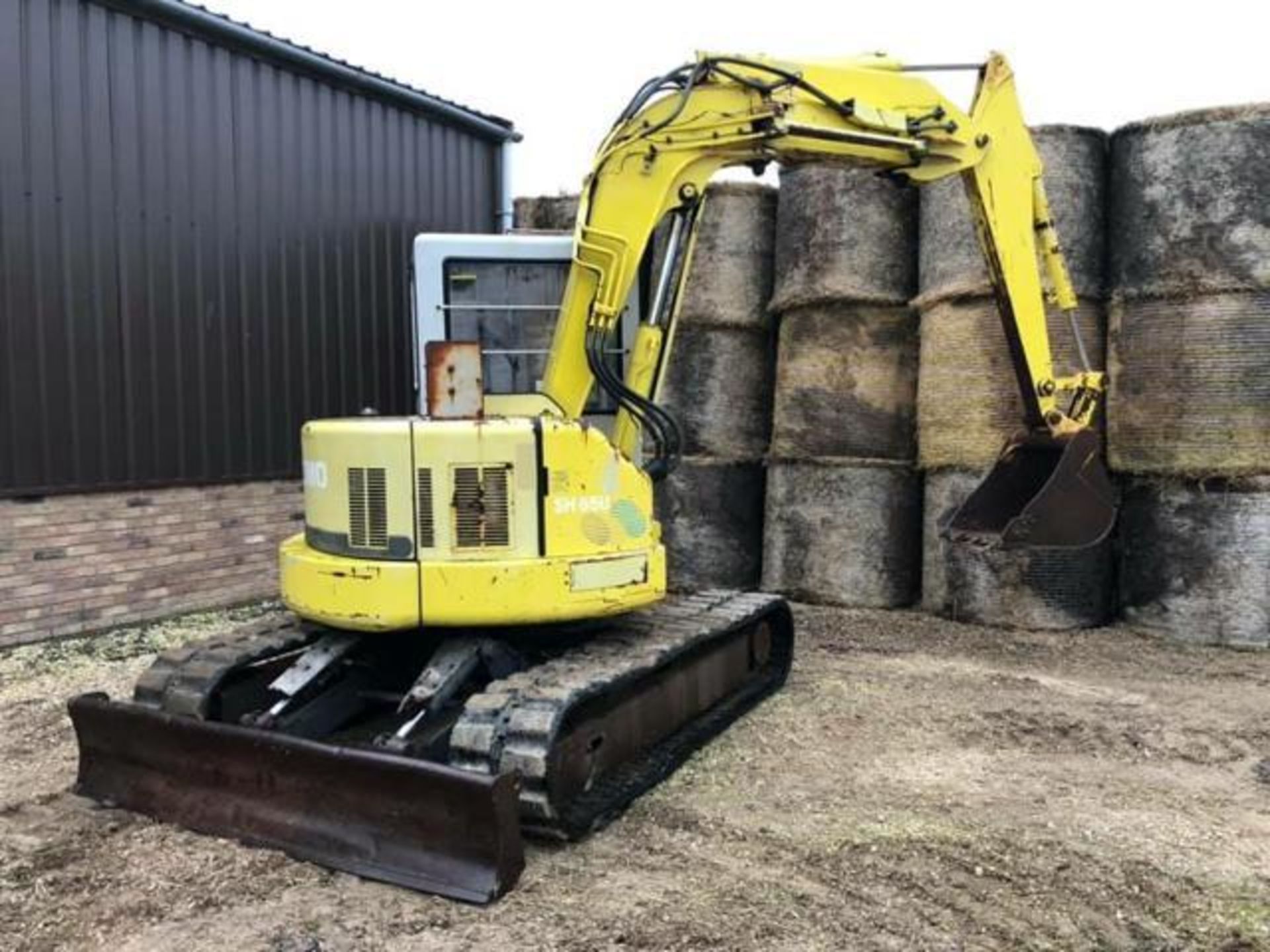 Sumitomo SH65U Rubber Tracked Excavator with 3 Piece Boom & Blade - Image 3 of 10