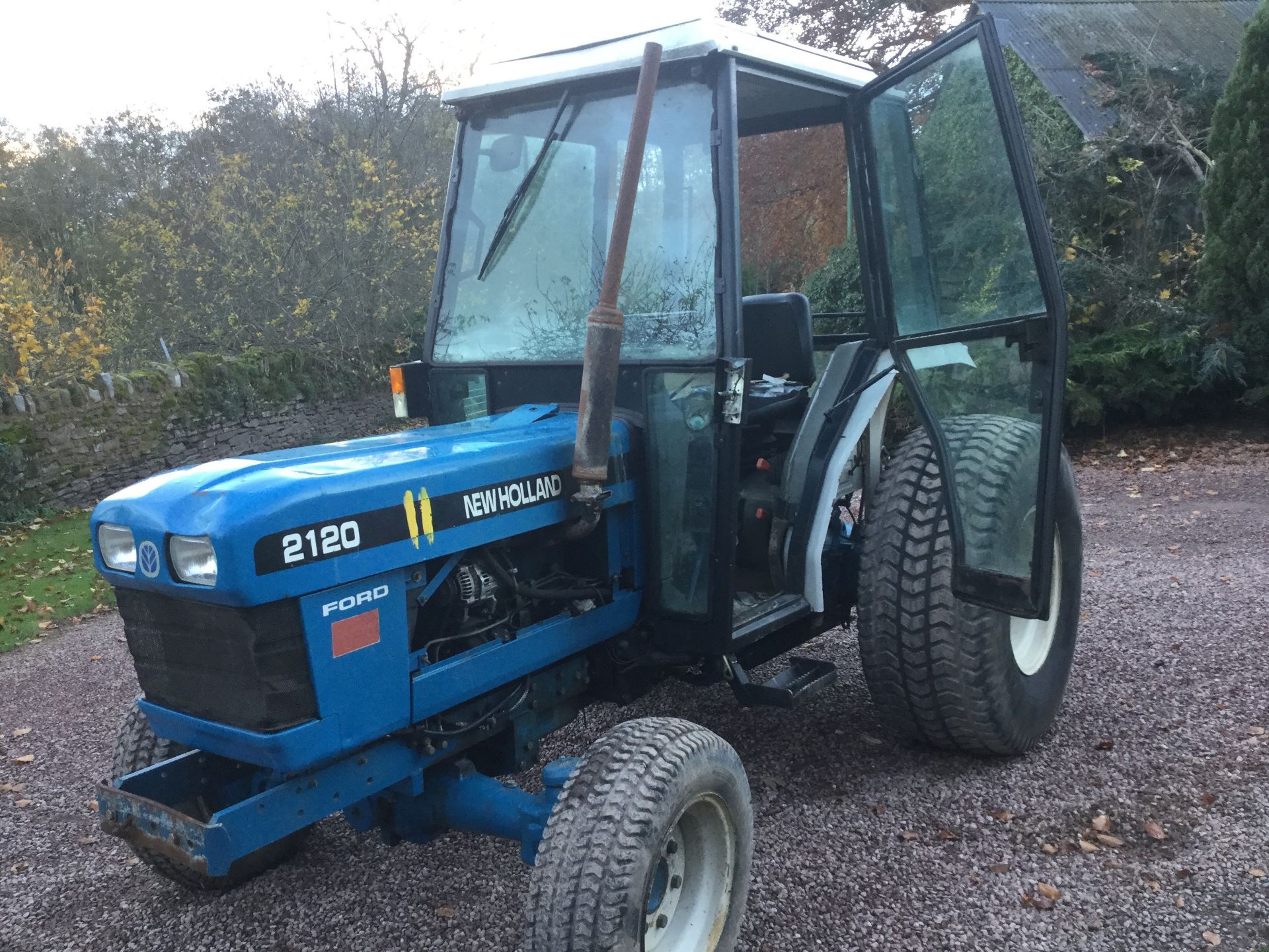 New Holland 2120 Tractor - Image 2 of 4