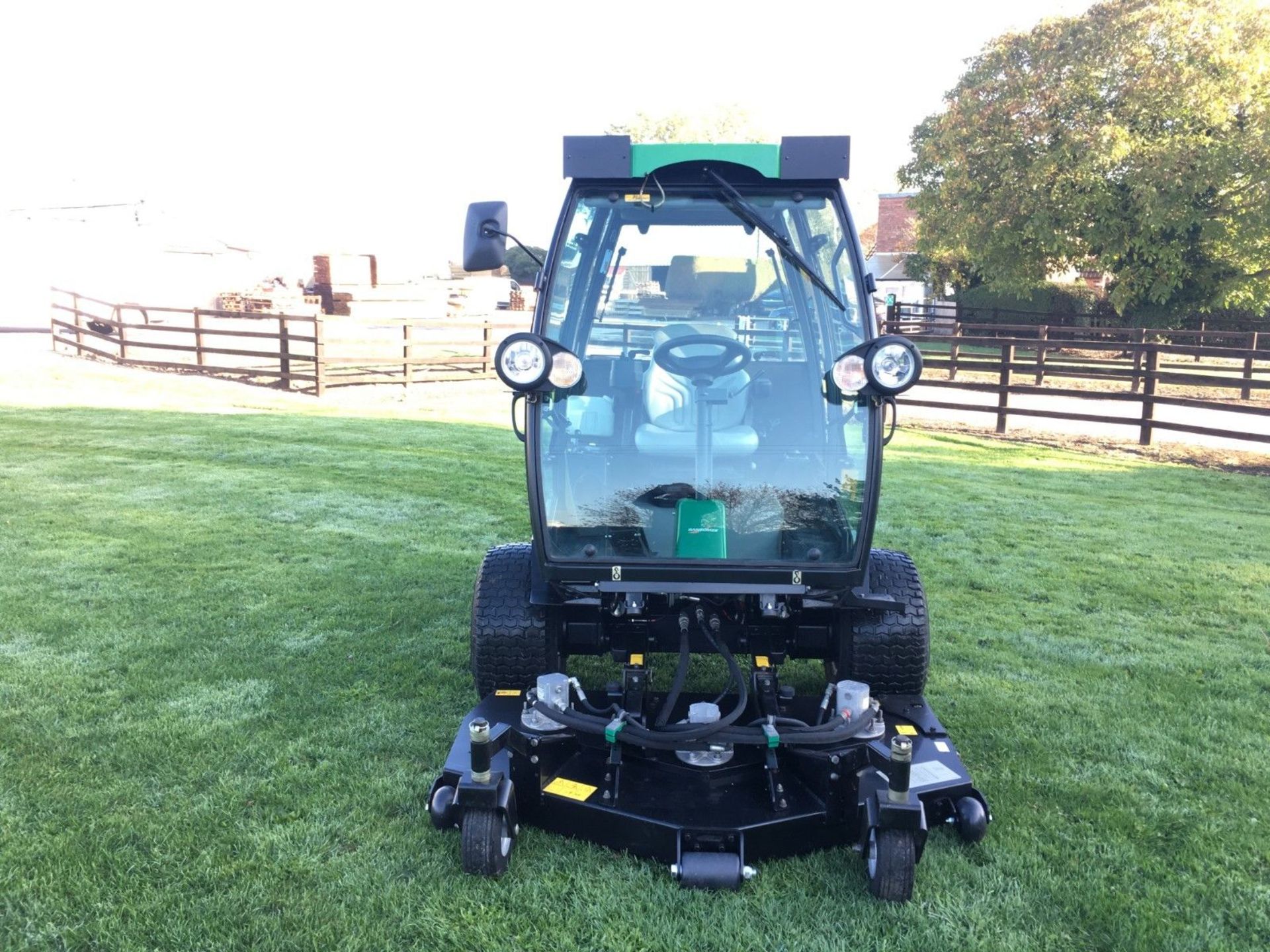 Ransomes HR300T upfront ride on rotary mower - Image 3 of 8