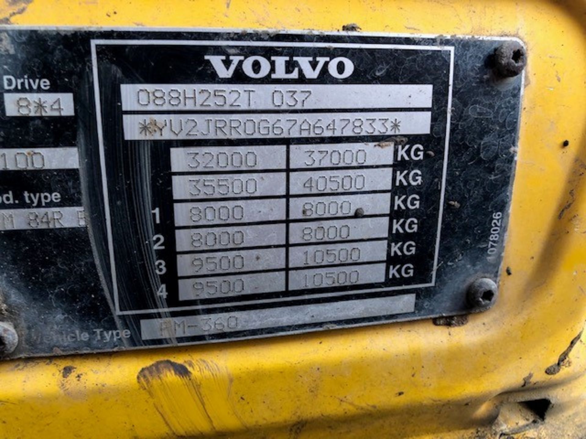 2007/57 VOLVO FM 360 8 Wheel Hookloader - Image 12 of 12