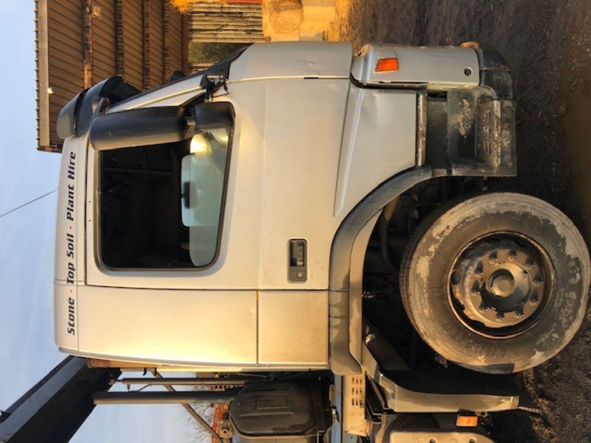 2007/57 VOLVO FM 360 8 Wheel Hookloader - Image 8 of 12