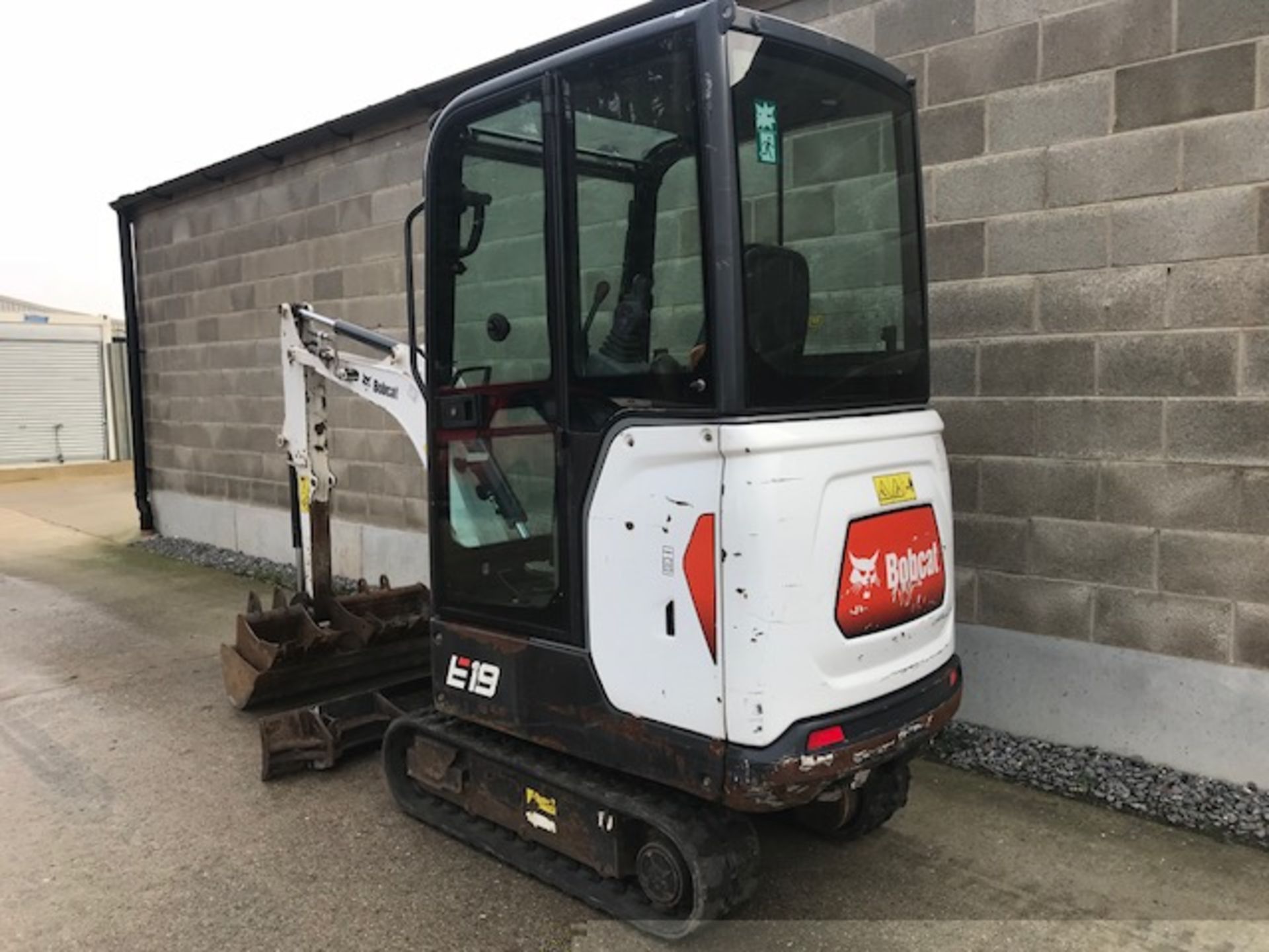 BOBCAT E19 MINI EXCAVATOR - Image 22 of 26