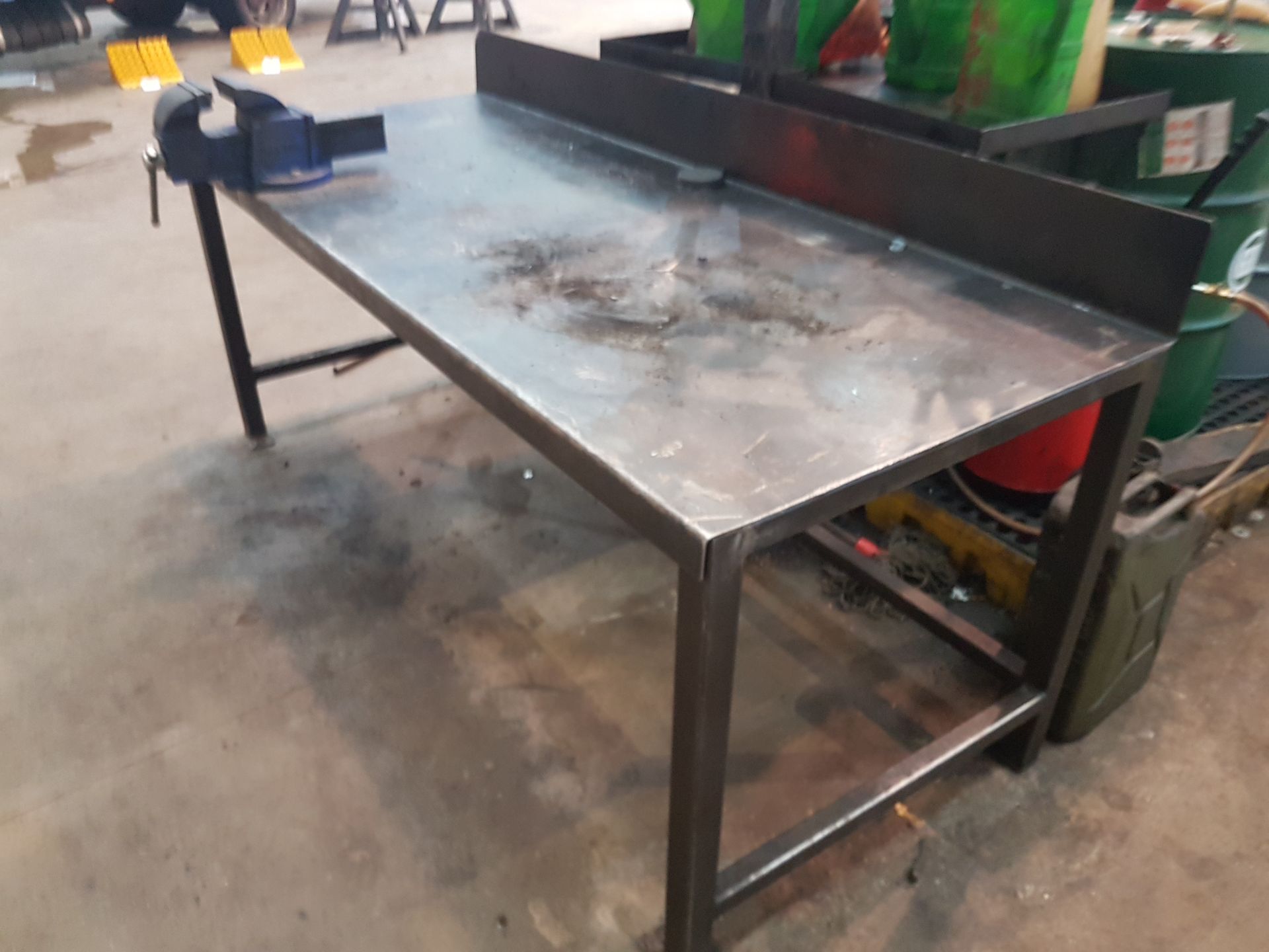 Steel Work Bench with Vice - Image 2 of 3