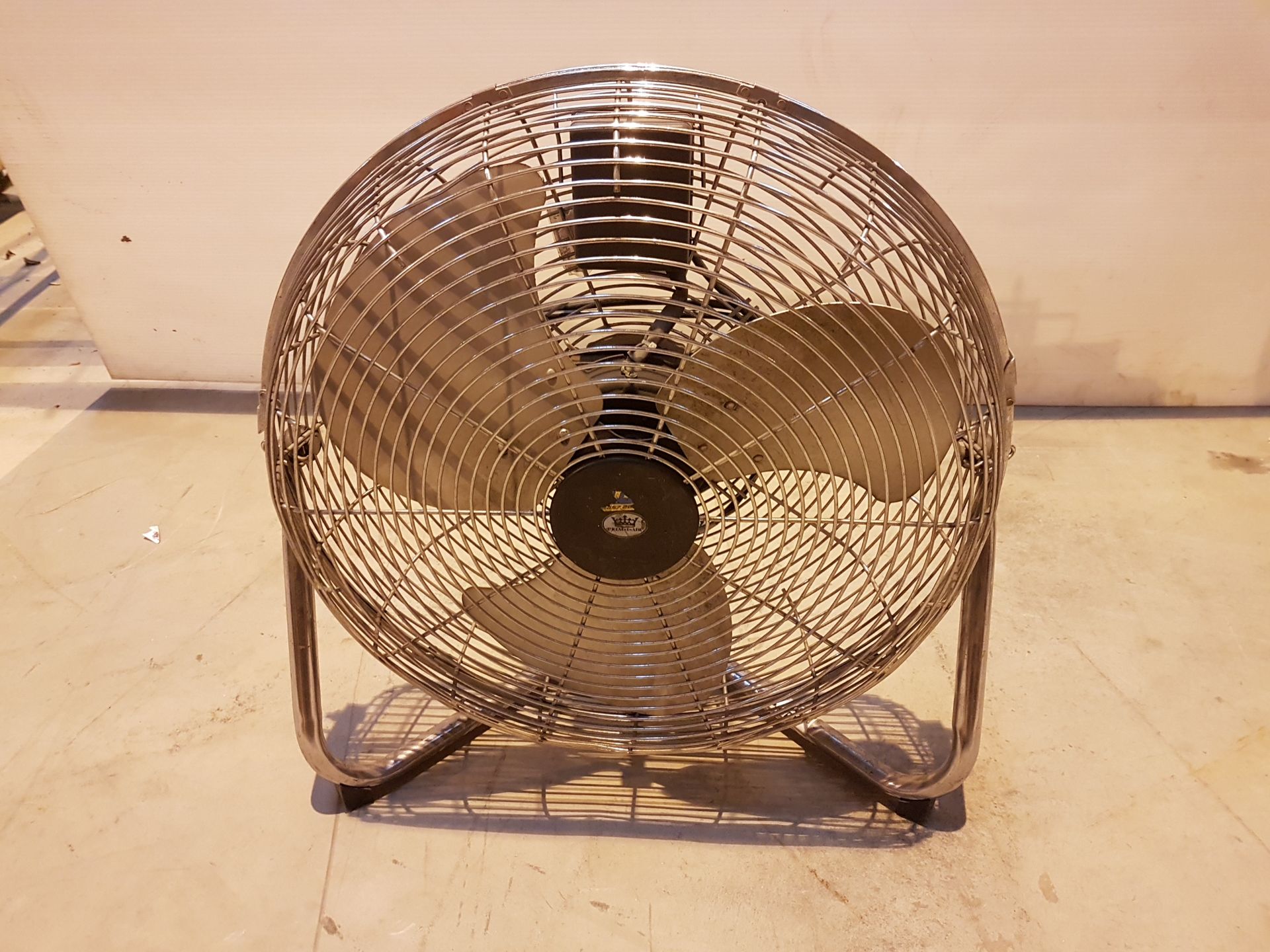 240v Oscilating Fan