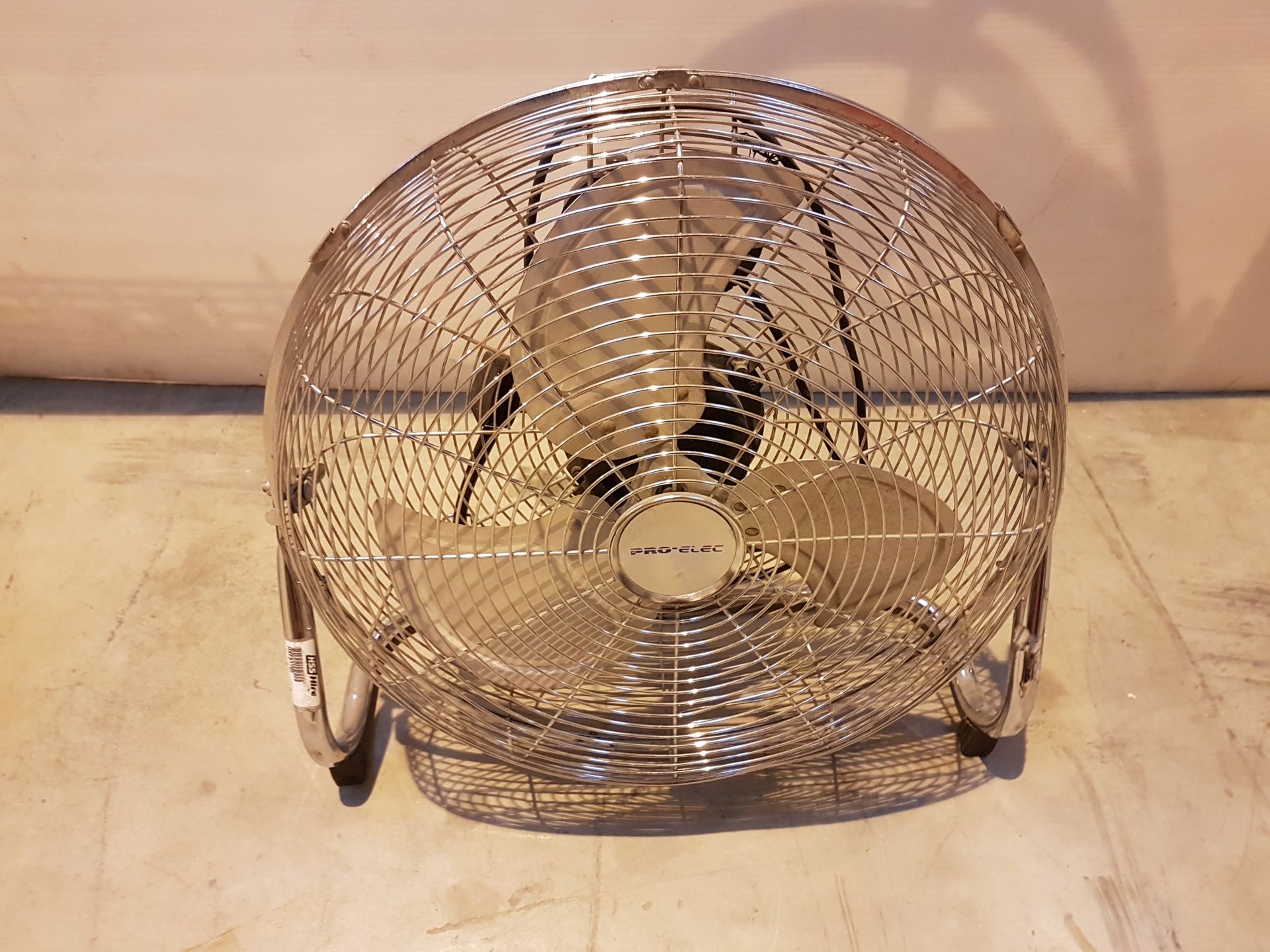 Pro Elec 240v Oscilating Fan