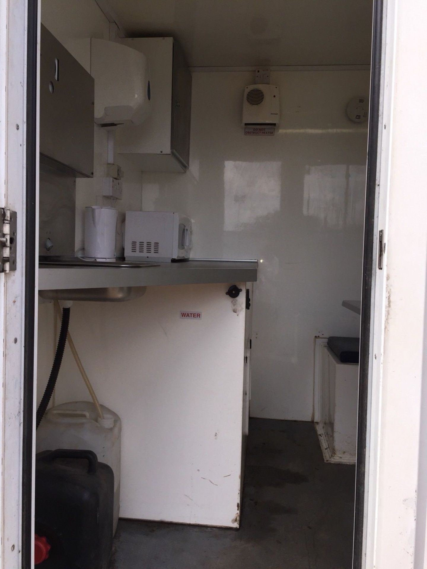 Welfare Unit Towable AJC Canteen Dry Room Toilet Generator Anti Vandal Steel - Image 2 of 12