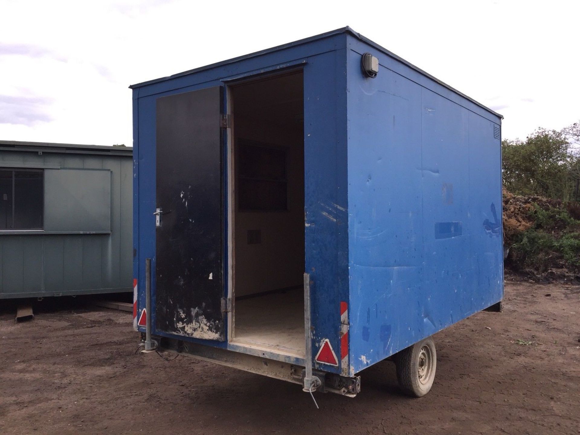 Towable Welfare Unit Site Office Cabin Site Hut Anti Vandal Steel More Available - Image 2 of 6