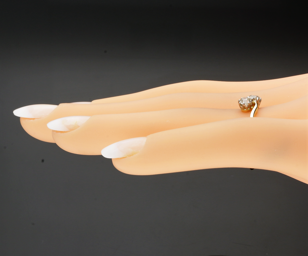 Edwardian 1920s Yellow Gold 2 Stone Diamond Twist Ring - Image 6 of 6