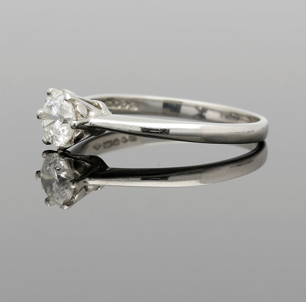 Platinum Diamond Solitaire Ring .50cts - Image 2 of 6