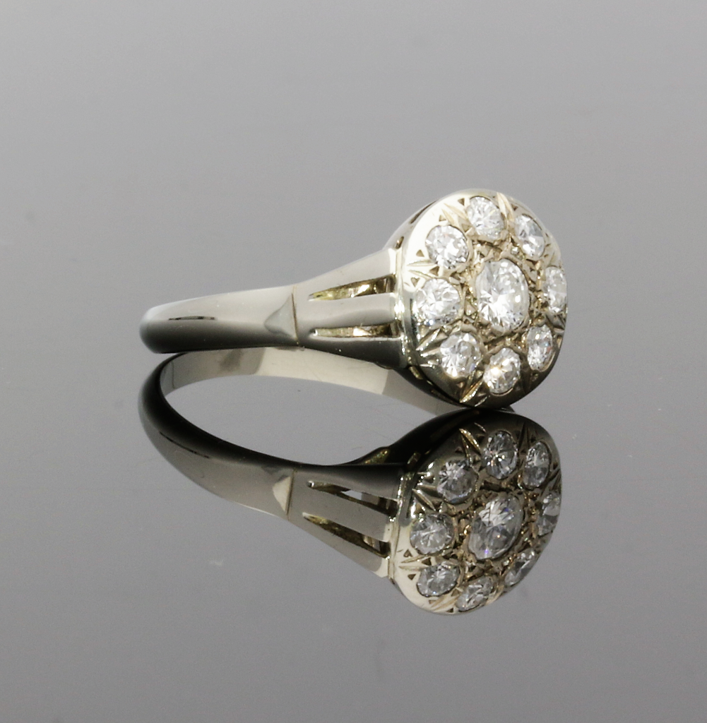 Vintage White Gold Diamond Cluster Ring - Image 2 of 6
