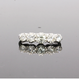 Vintage 1930/40s 5 Stone Graduated Diamond Ring