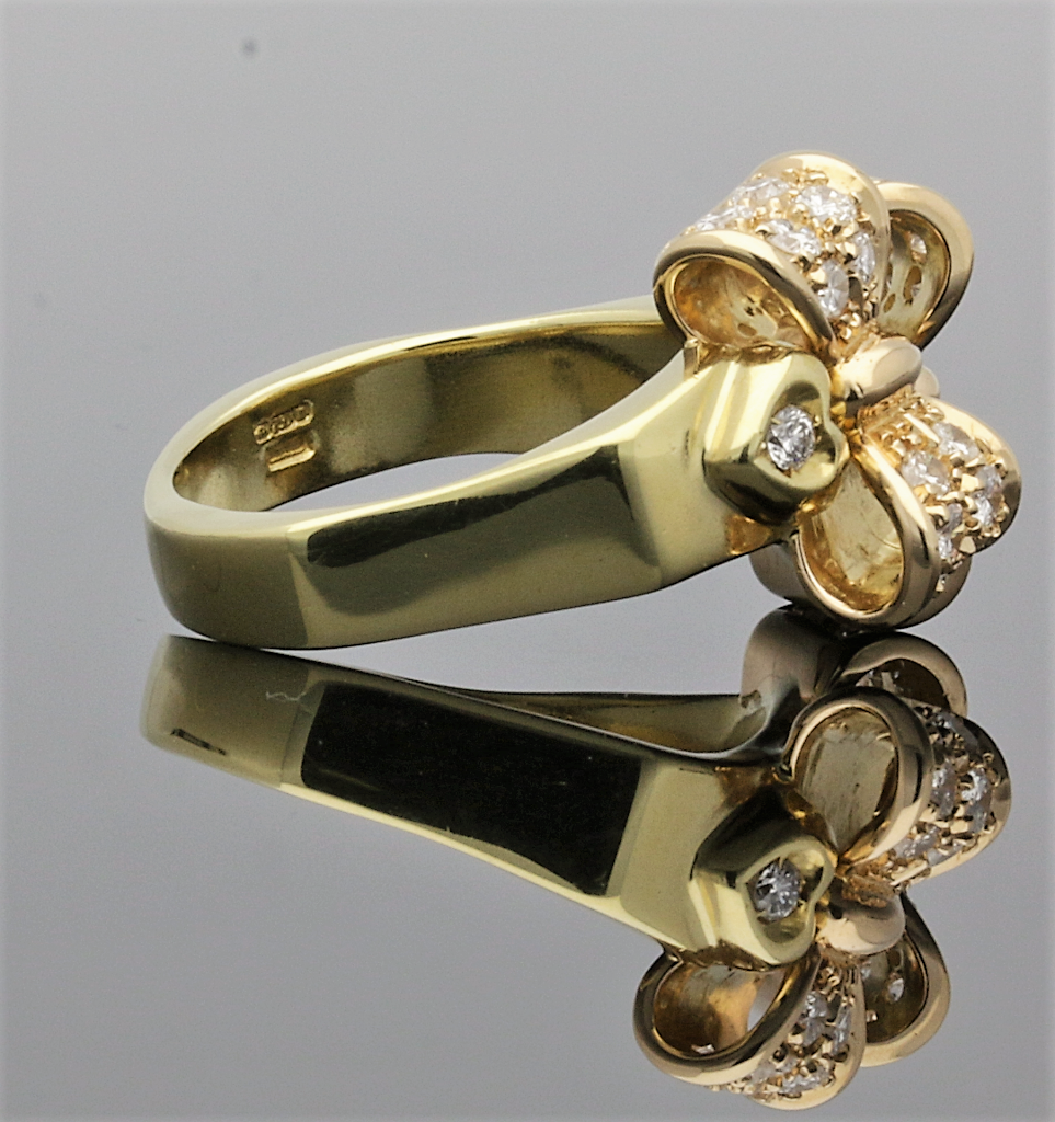 Vintage 18ct Yellow/ Rose Gold Diamond Bow Cluster Ring - Image 4 of 6