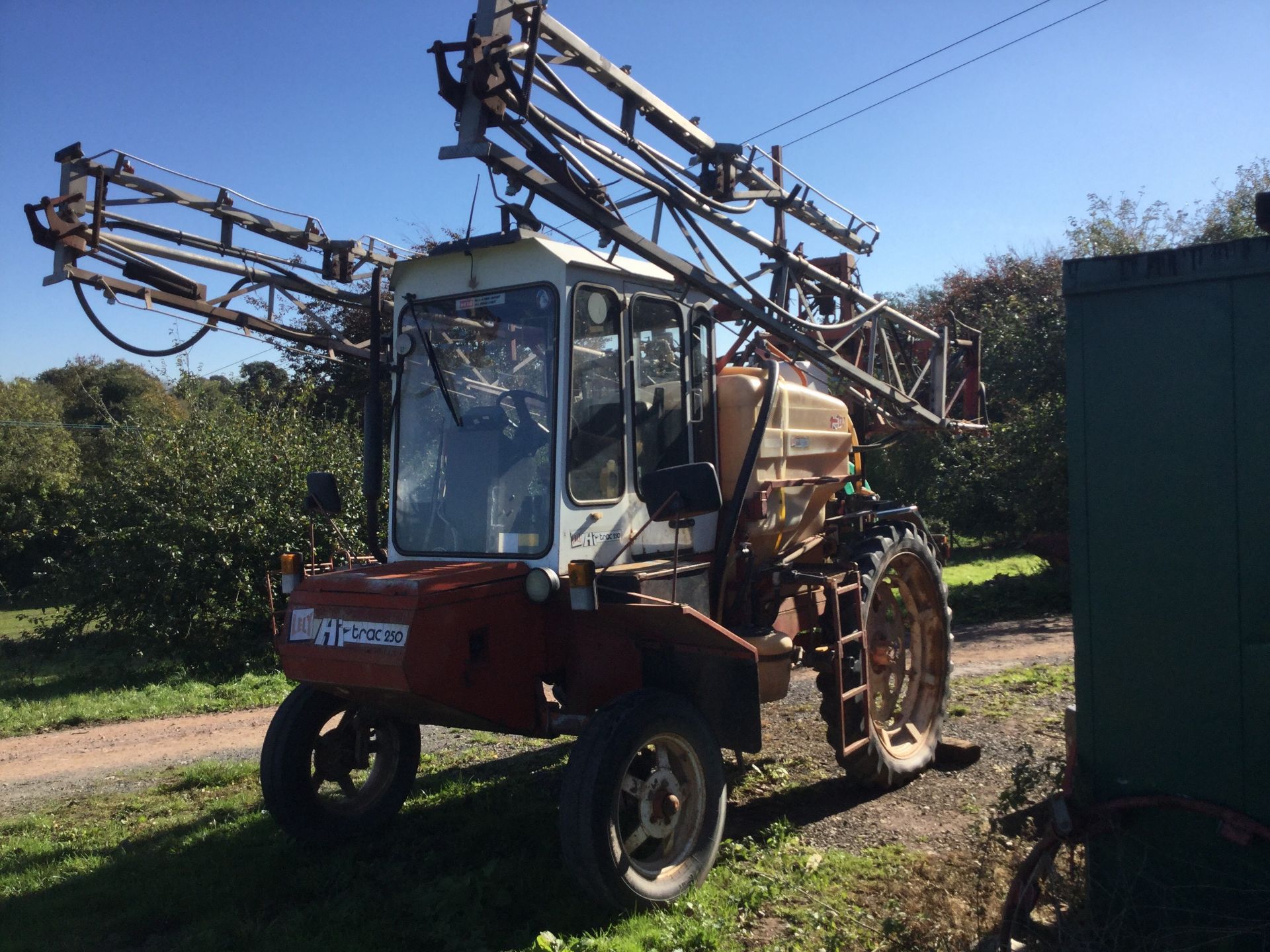 Lily Hit - Trac 250 18 Sprayer With Volkswagen Diesel Engine - Image 2 of 4