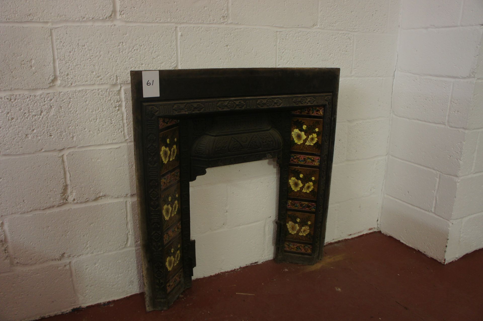 Cast iron fireplace insert with tile inserts - Image 2 of 3