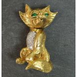 KUTCHINSKY Cat Brooch in 18 carat Yellow Gold