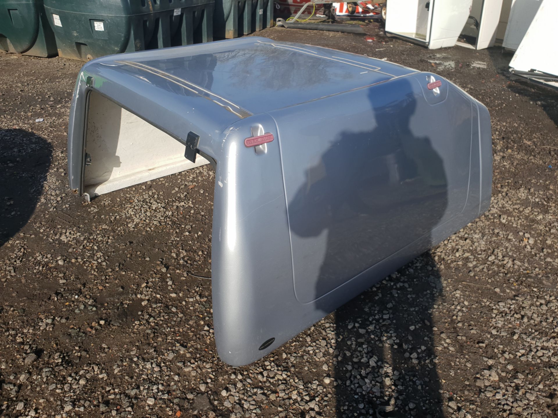 Toyota Hi Lux Pick Up Canopy - Image 3 of 4