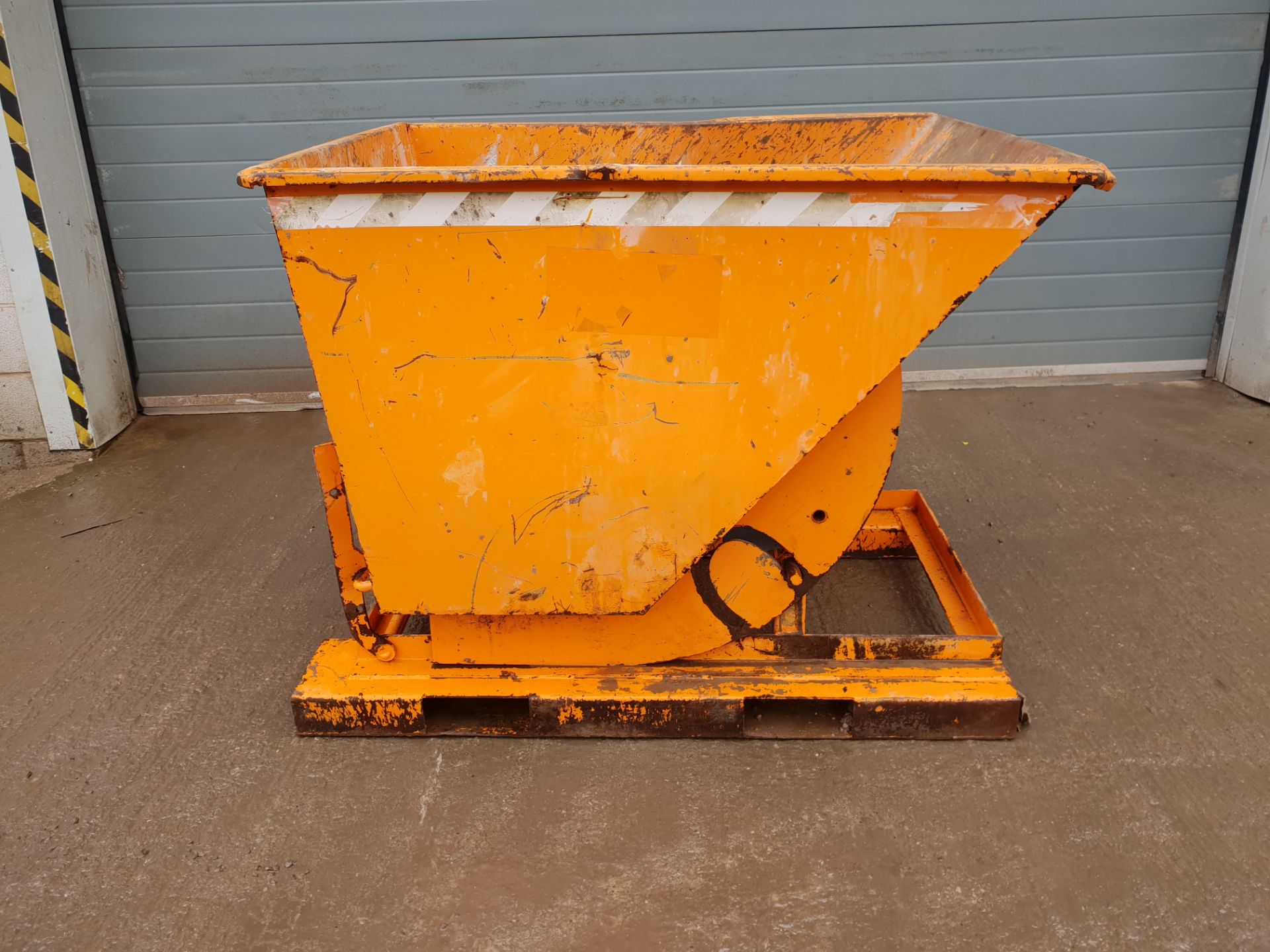 2016 Eichinger Tipping Skip