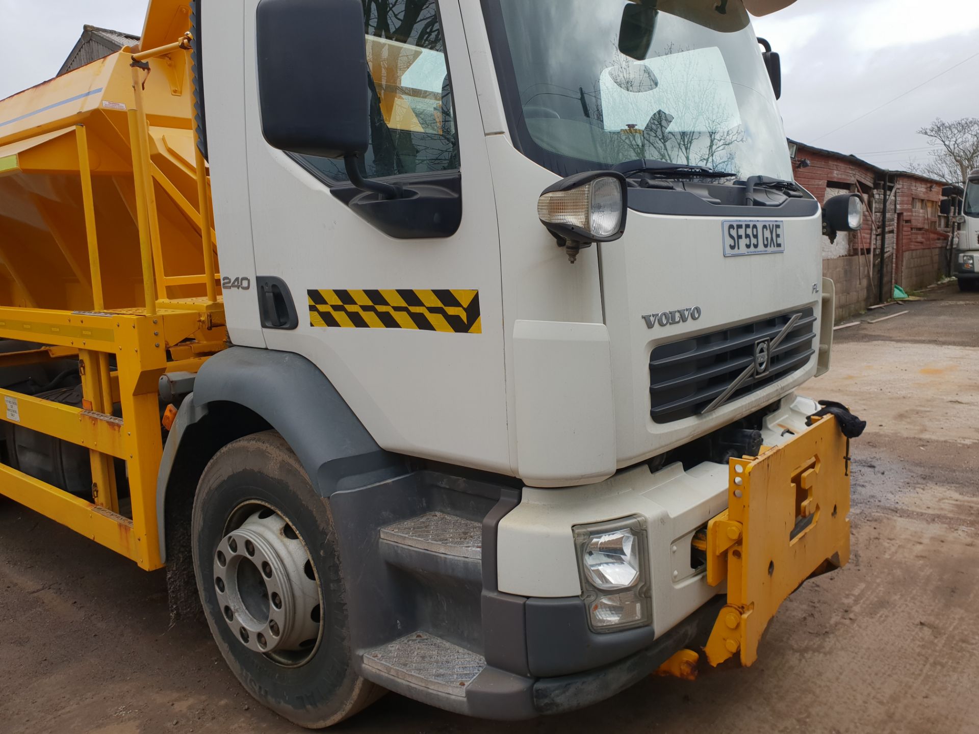 2009 Volvo FL240 Gritter / Snow Plough - Image 3 of 9