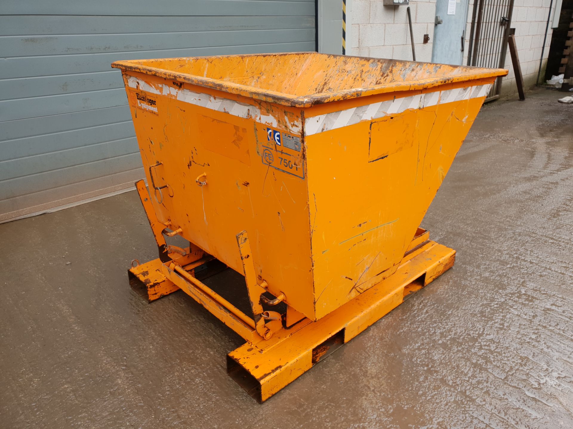 2016 Eichinger Tipping Skip - Image 2 of 5