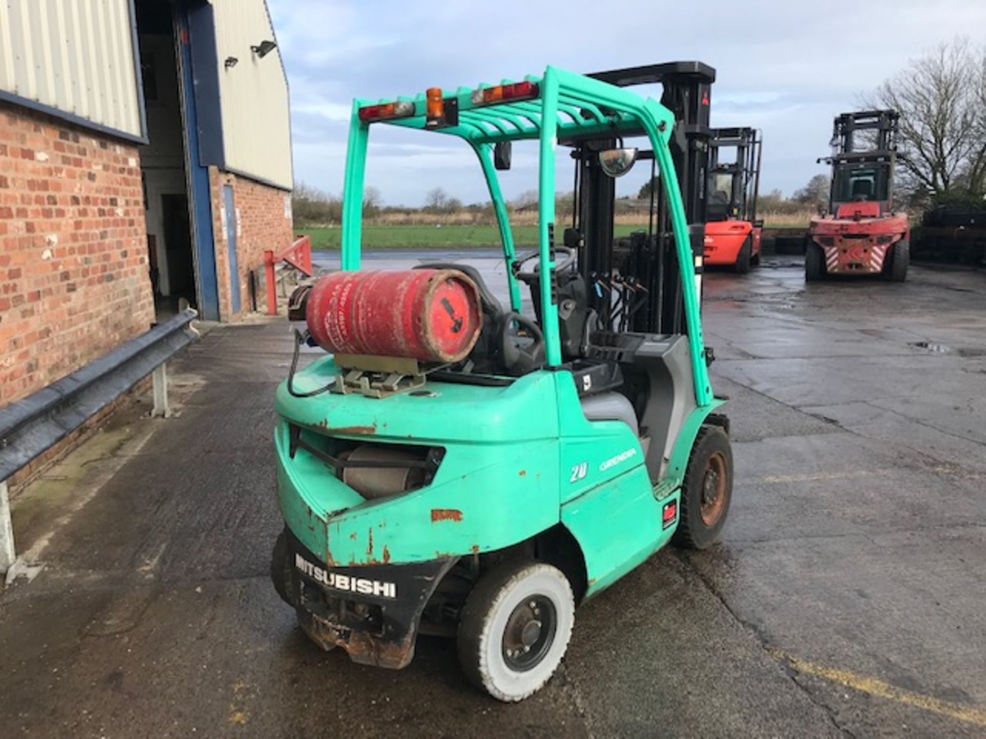 Mitsubishi FG20N 2 Tonne LPG Forklift - Image 2 of 5