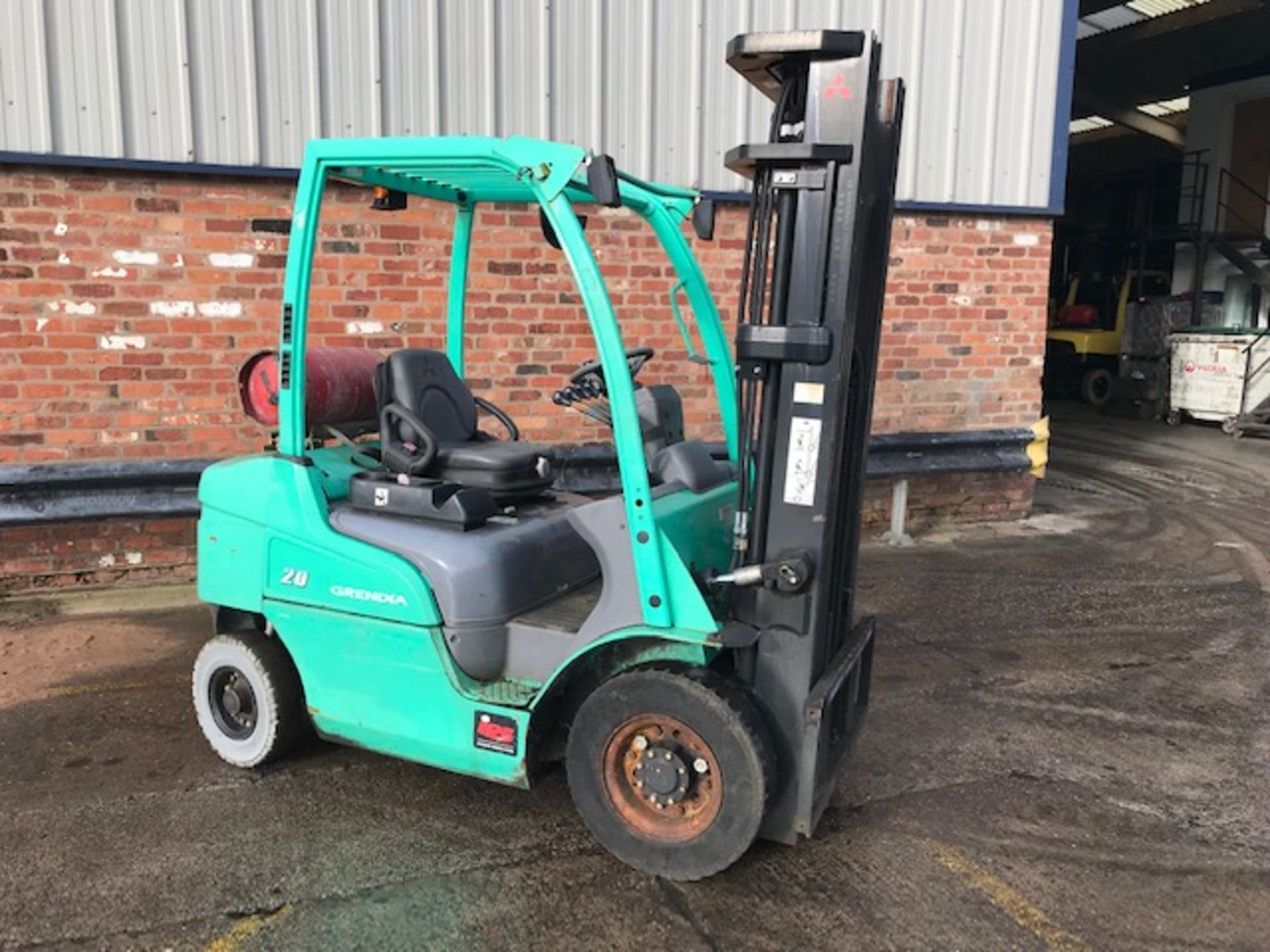 Mitsubishi FG20N 2 Tonne LPG Forklift