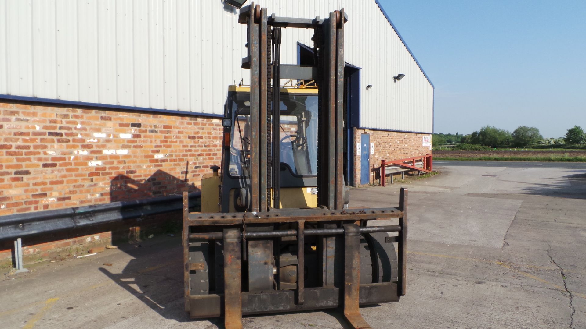 Cat DP70 7 Tonne Diesel Forklift - Image 4 of 4