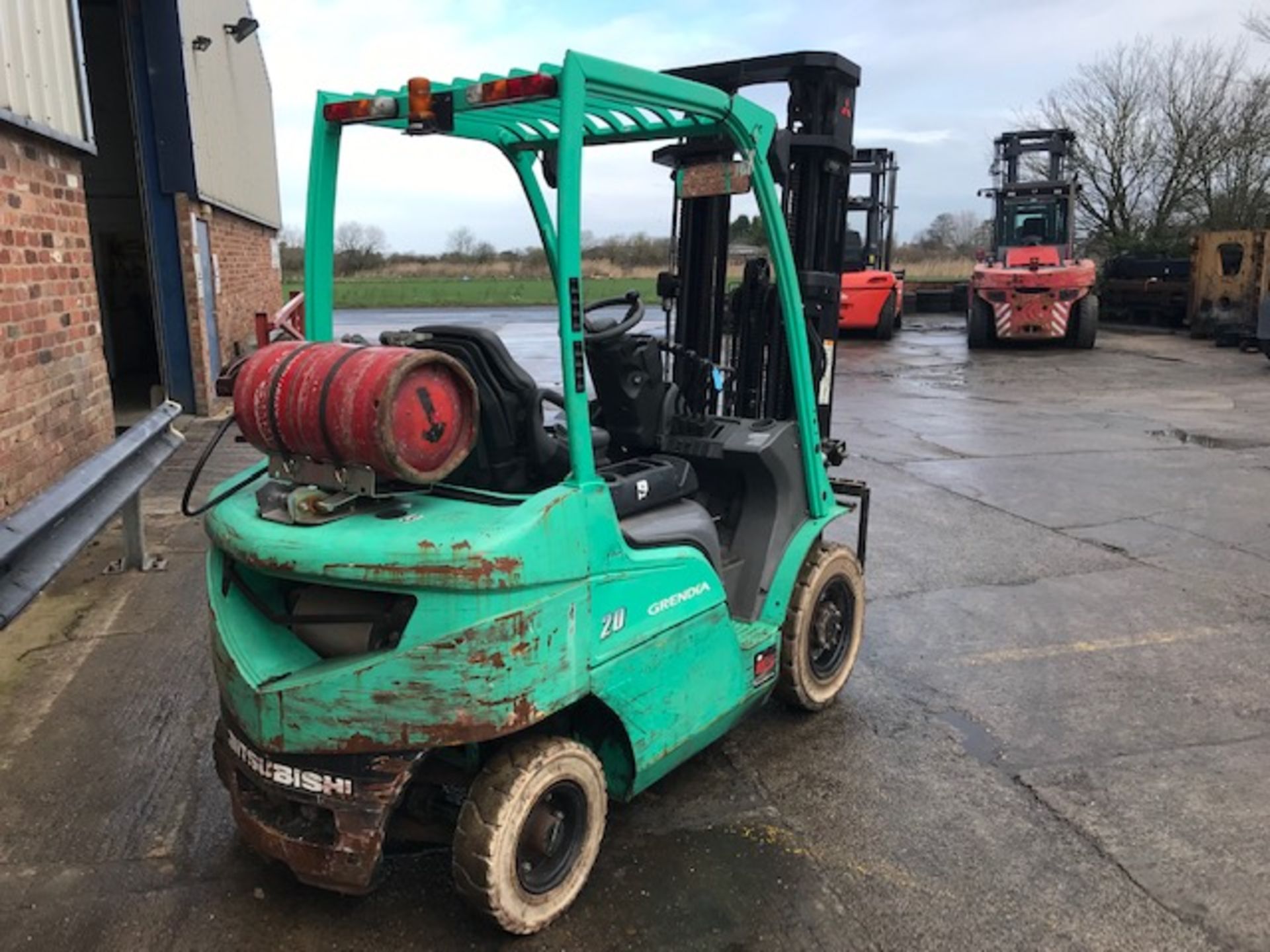 Mitsubishi FG20N 2 Tonne LPG Forklift - Image 2 of 5