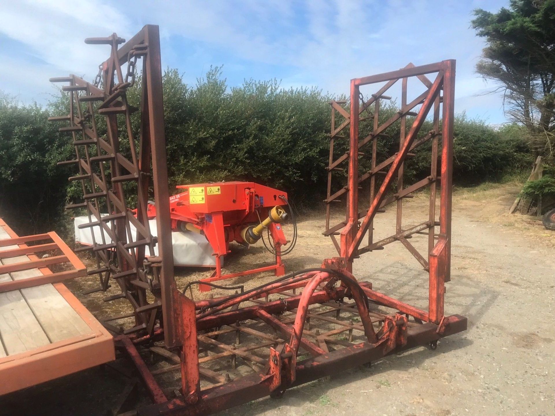 Hydraulic Fold Harrows 20FT With 1 Inch Tines And 5FT Heavy Sections
