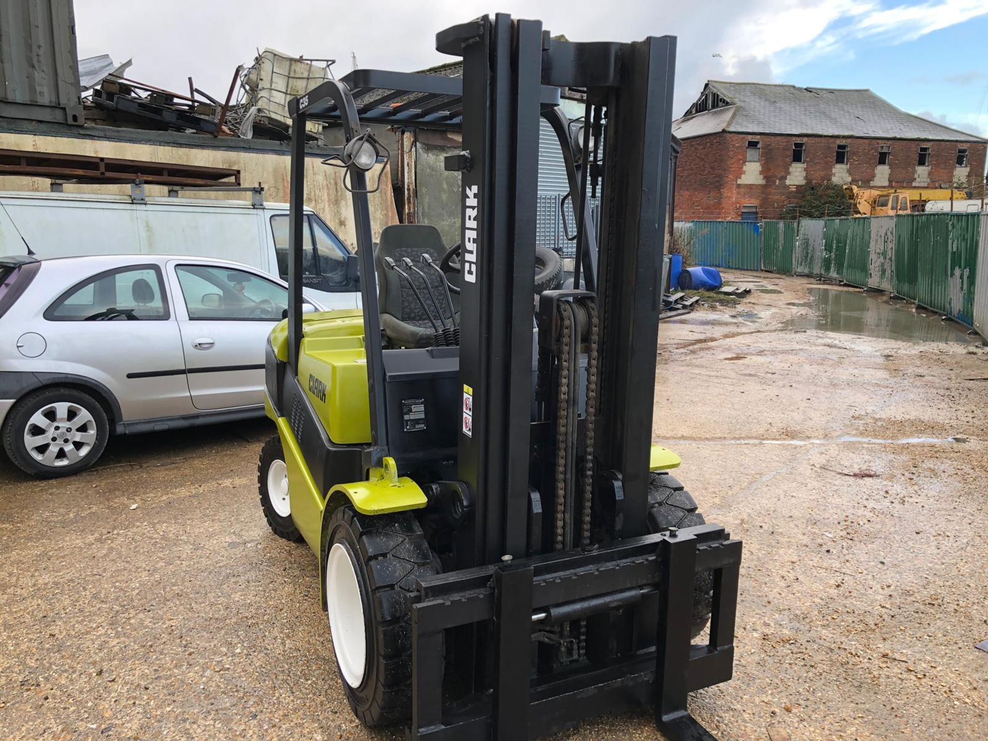 Clark 3.5 Tonne Diesel Forklift. - Image 3 of 3