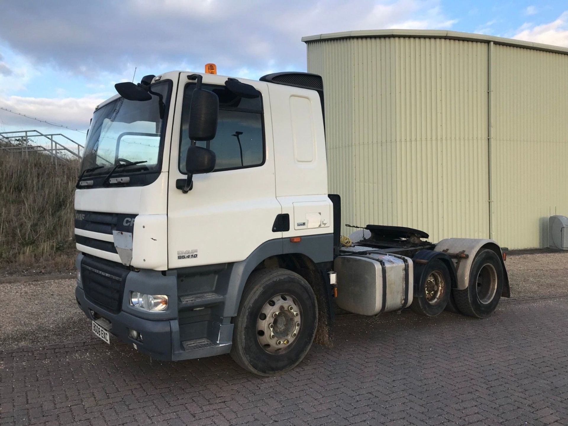 LOT WITHDRAWN | DAF 85C 6x2 Tractor Unit