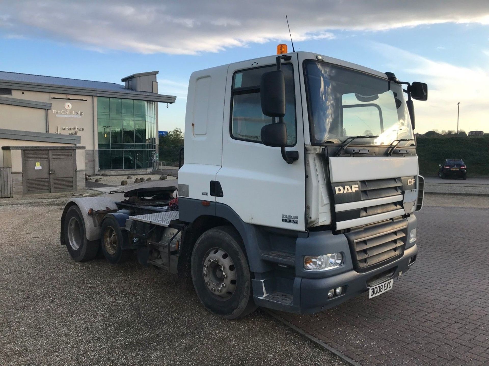 LOT WITHDRAWN | DAF 85C 6x2 Tractor Unit - Image 3 of 6