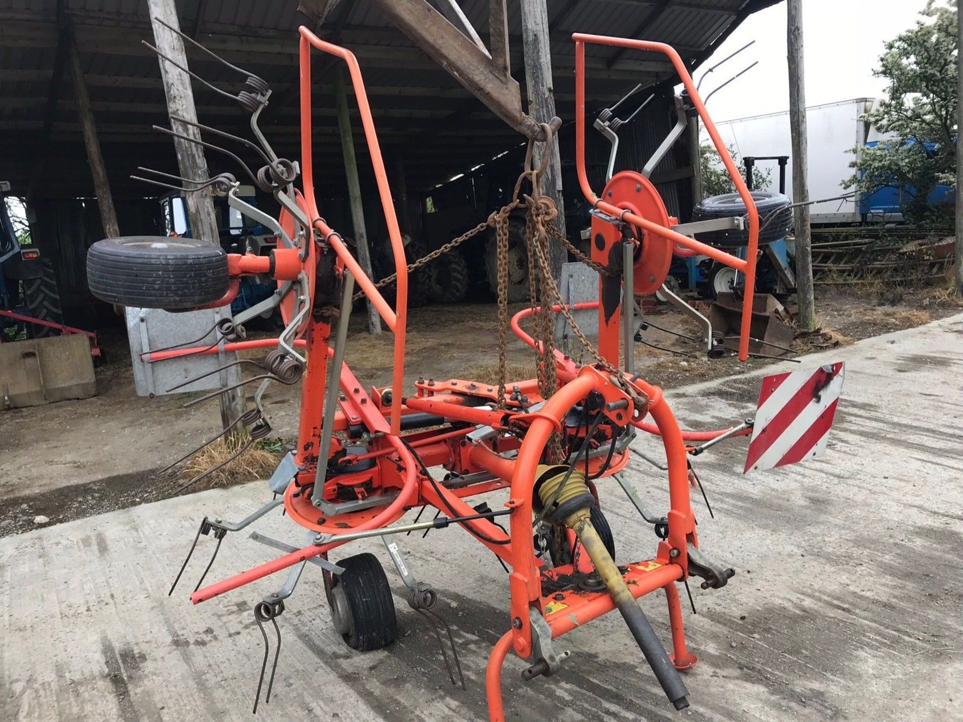 Tedder Turner. Fella Hydraulic Fold 4 Rotor - Image 3 of 4