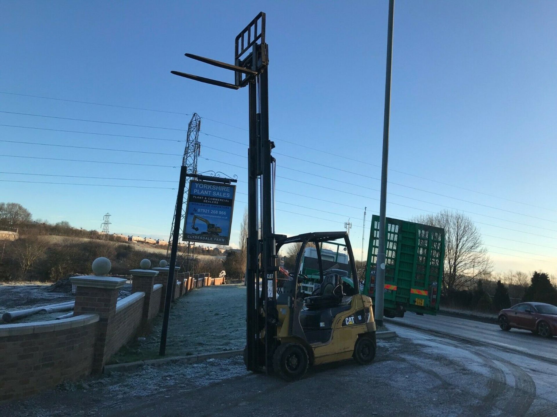 CATERPILLAR DIESEL FORKLIFT / STACKER, YEAR 2011 - Image 5 of 8