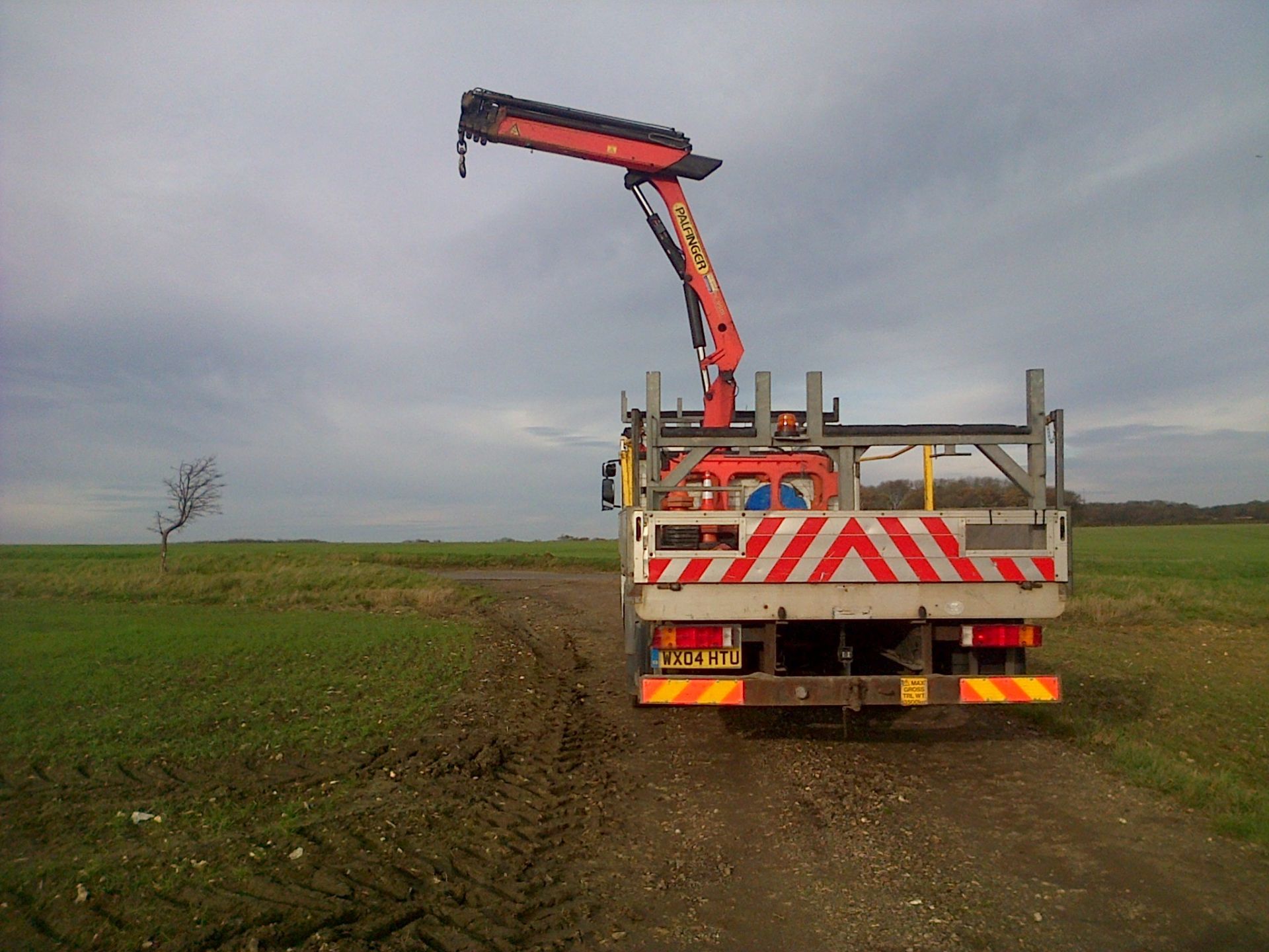 2004 Mercedes Drop Side Lorry With Palfinger Crane. - Image 3 of 14