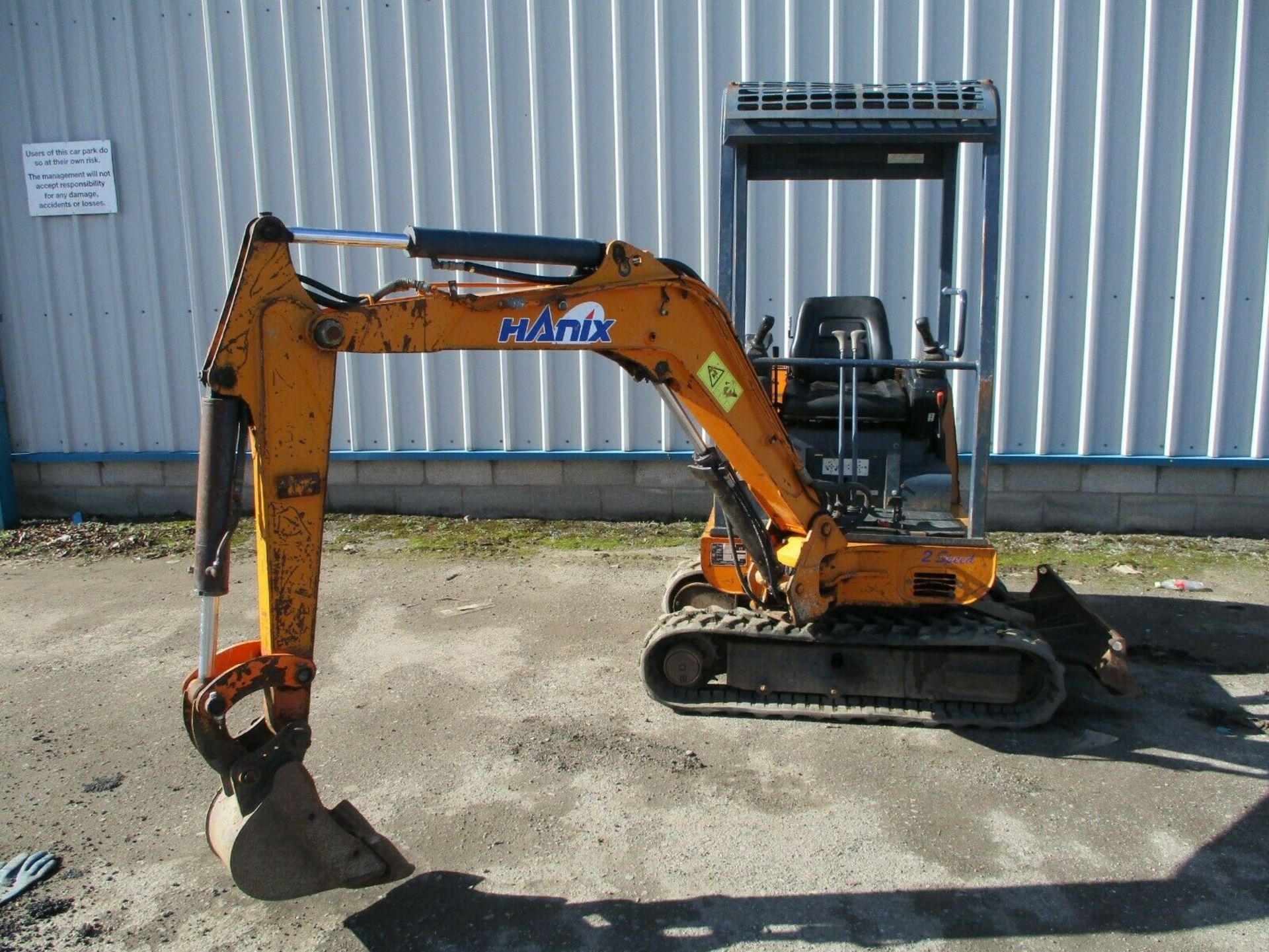 2006 Hanix H15B-2 Mini digger excavator 2 speed tracking - Image 4 of 9