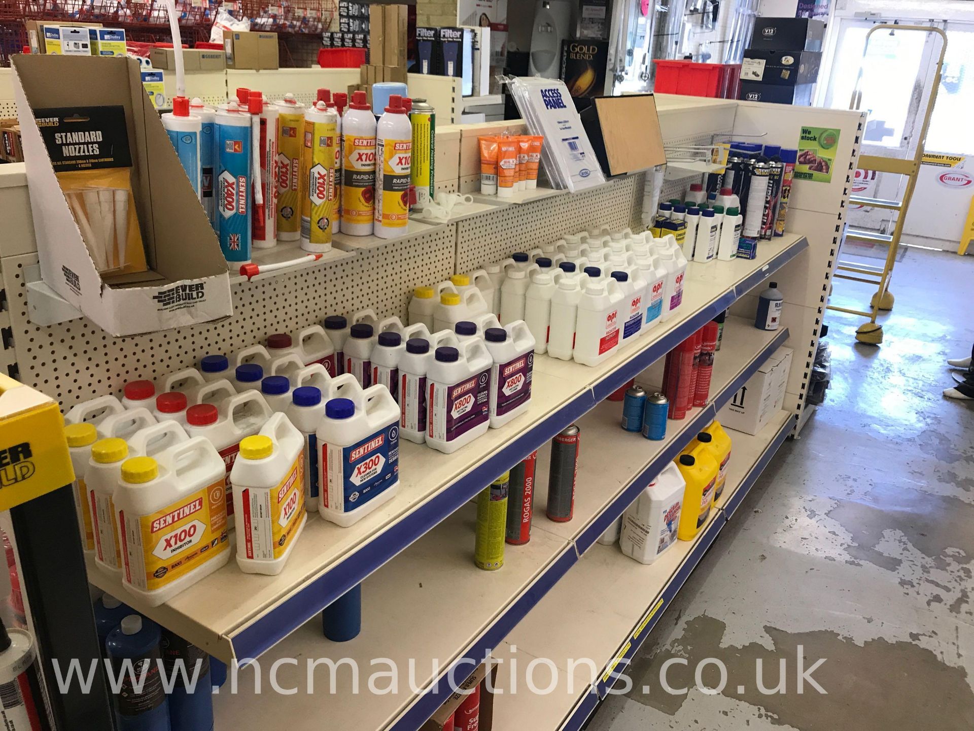 Double sided display rack with plumbing products - Image 3 of 5