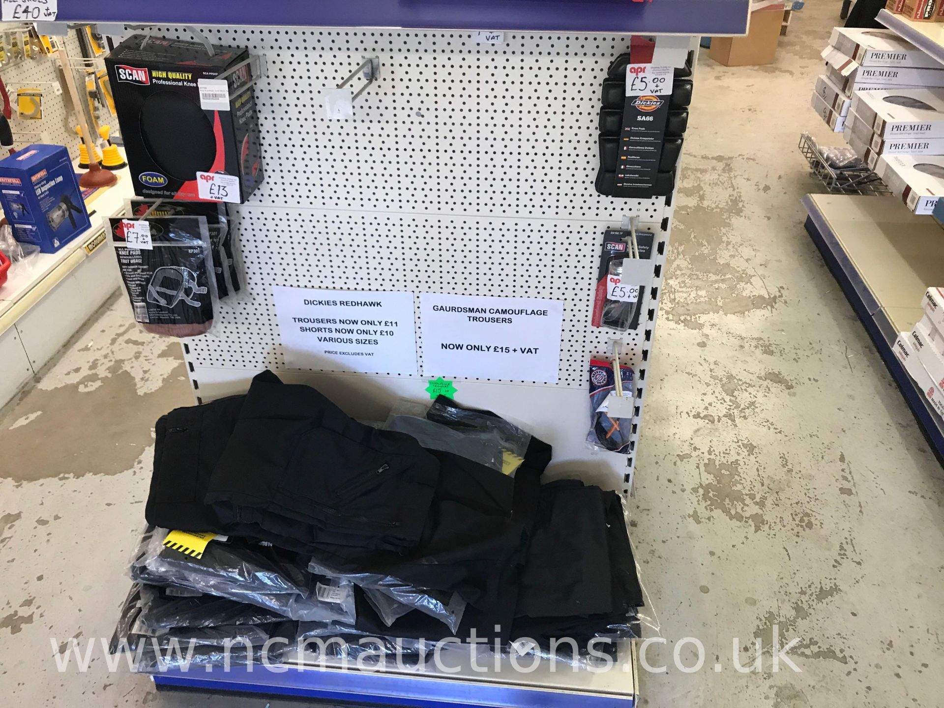 Double sided display rack with plumbing products - Image 2 of 5