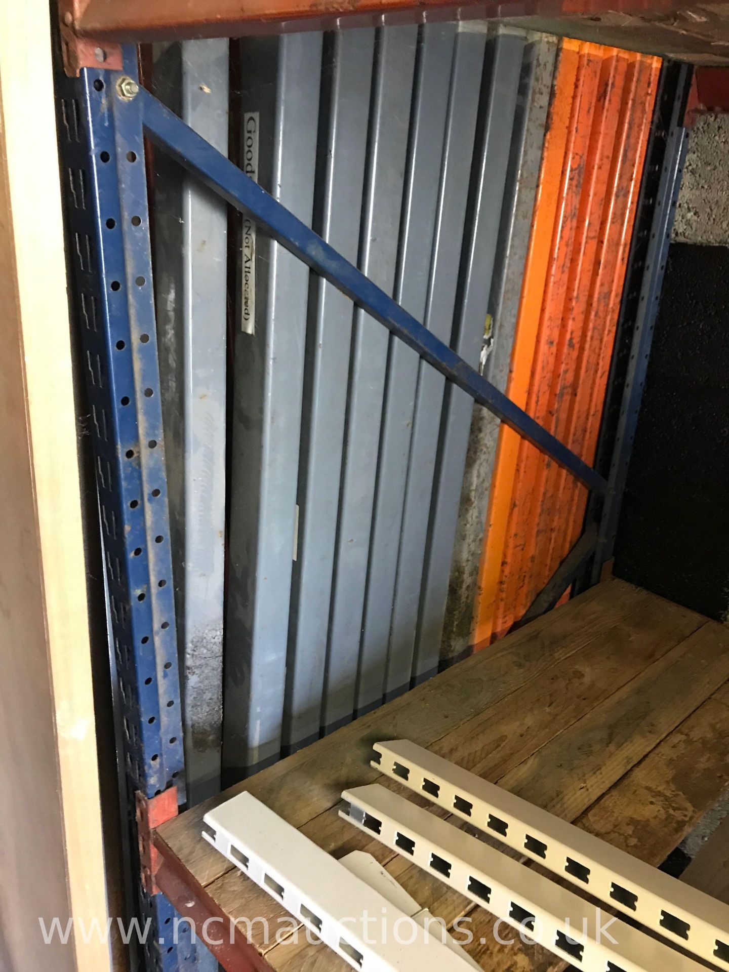 ** NO RESERVE **Heavy Duty Racking Beams - Image 2 of 3