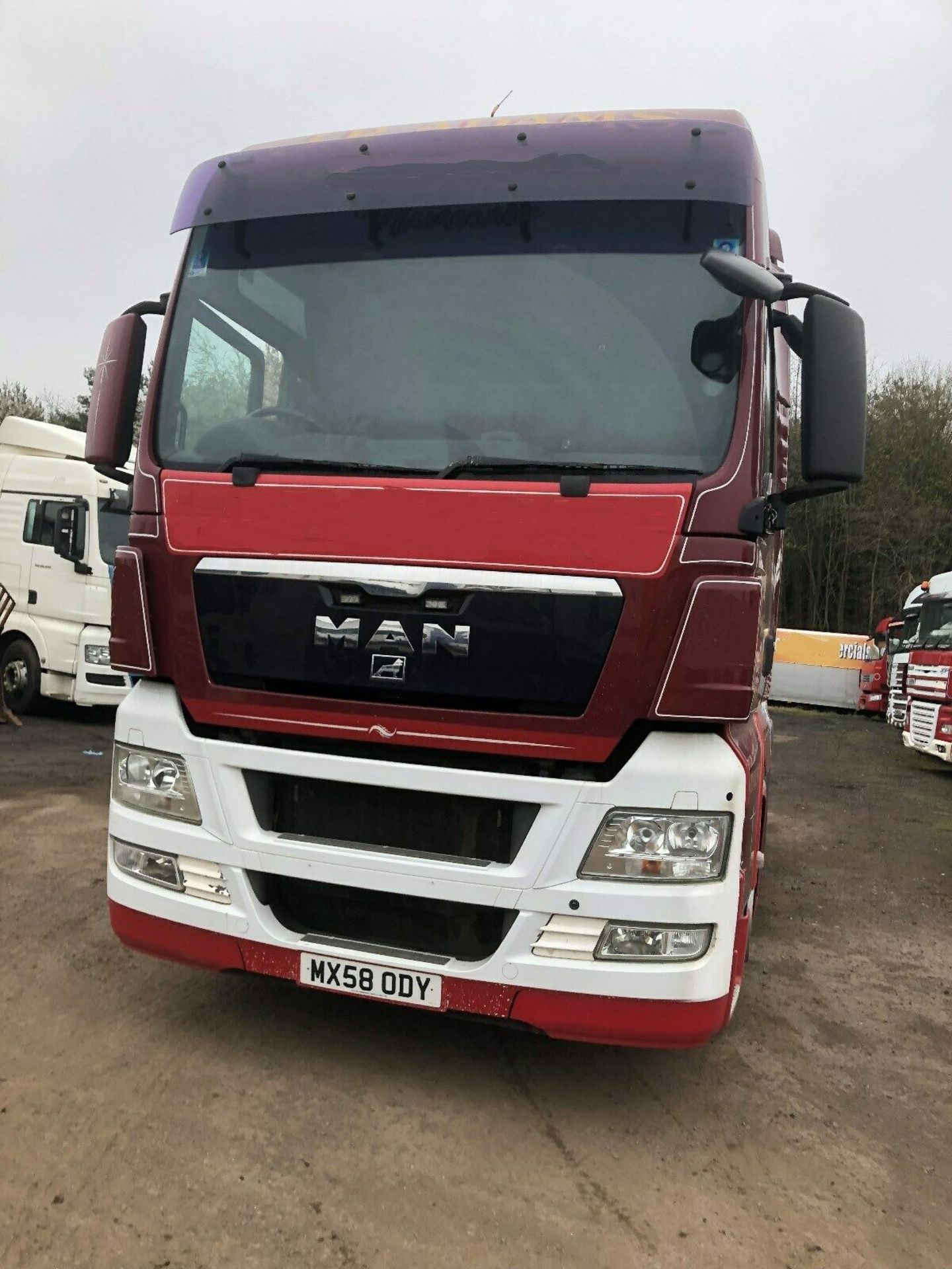 MAN TGX 26-440 6X2 Tractor Unit - Image 2 of 6