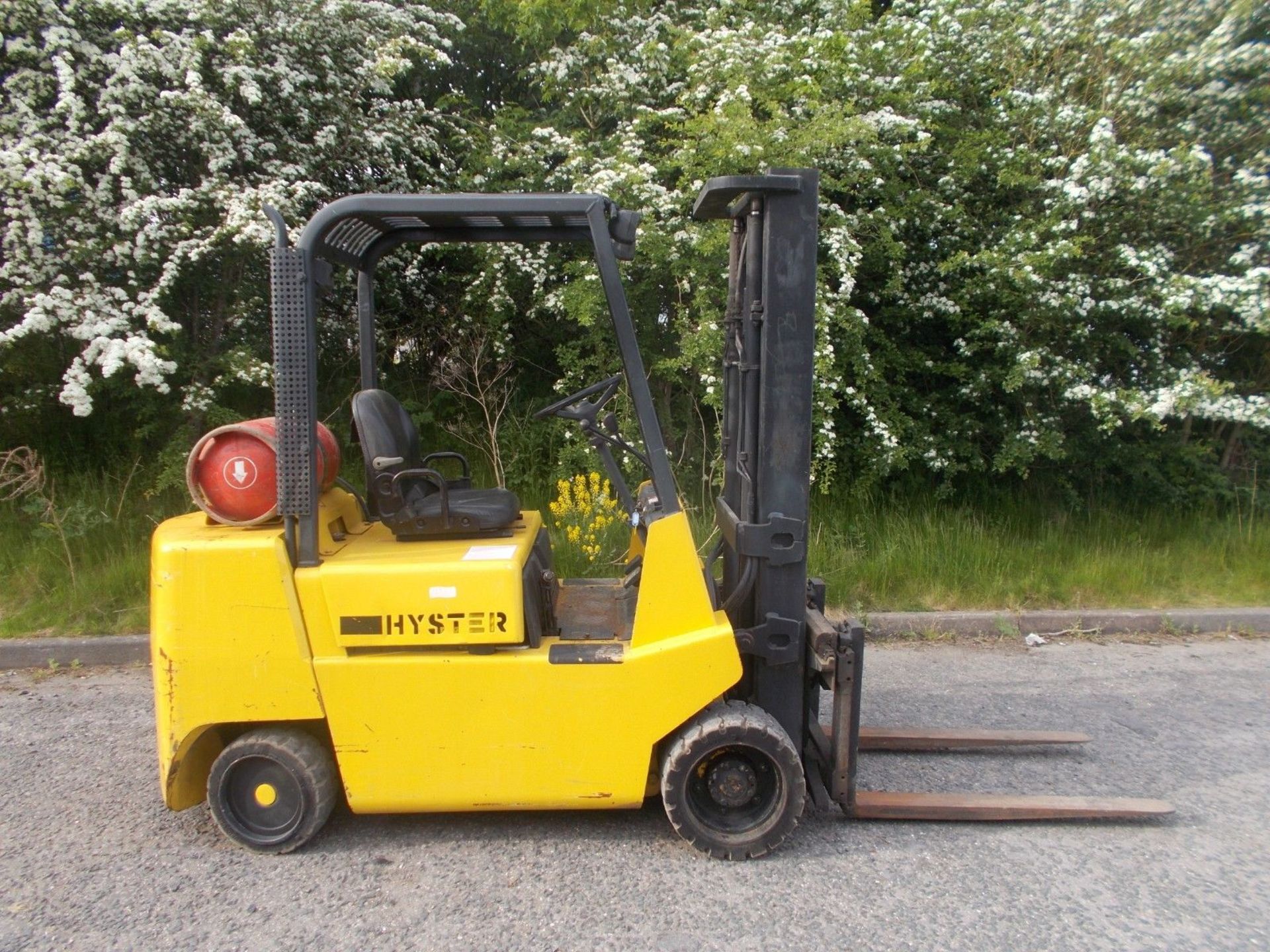 LOT WITHDRAWN Hyster S3.00XL Fork Lift - Image 2 of 10