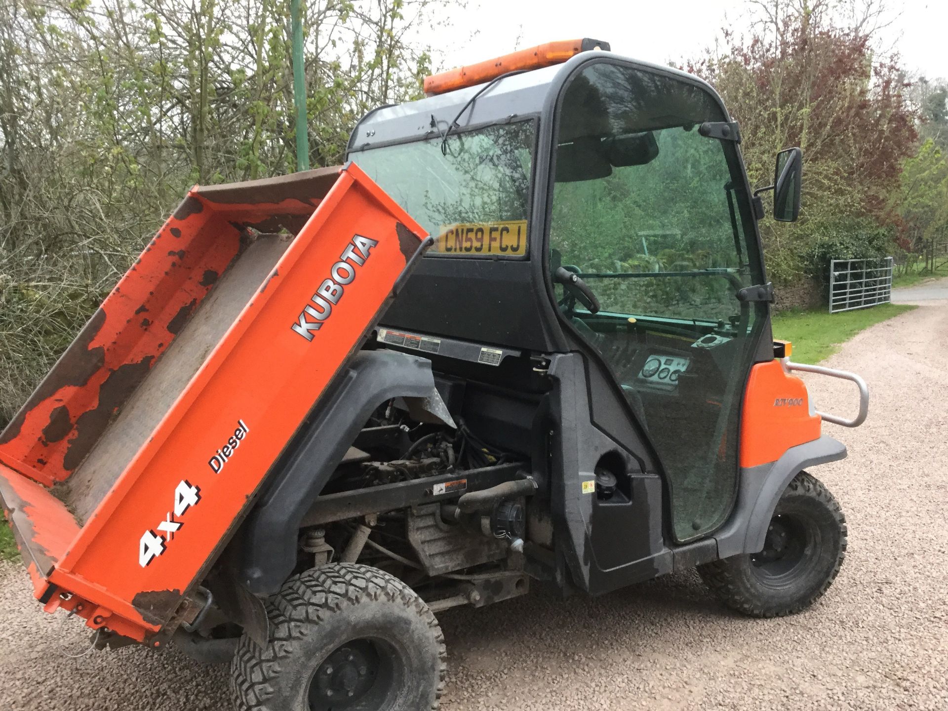 Kubota RTV With Tipping Back - Image 4 of 7