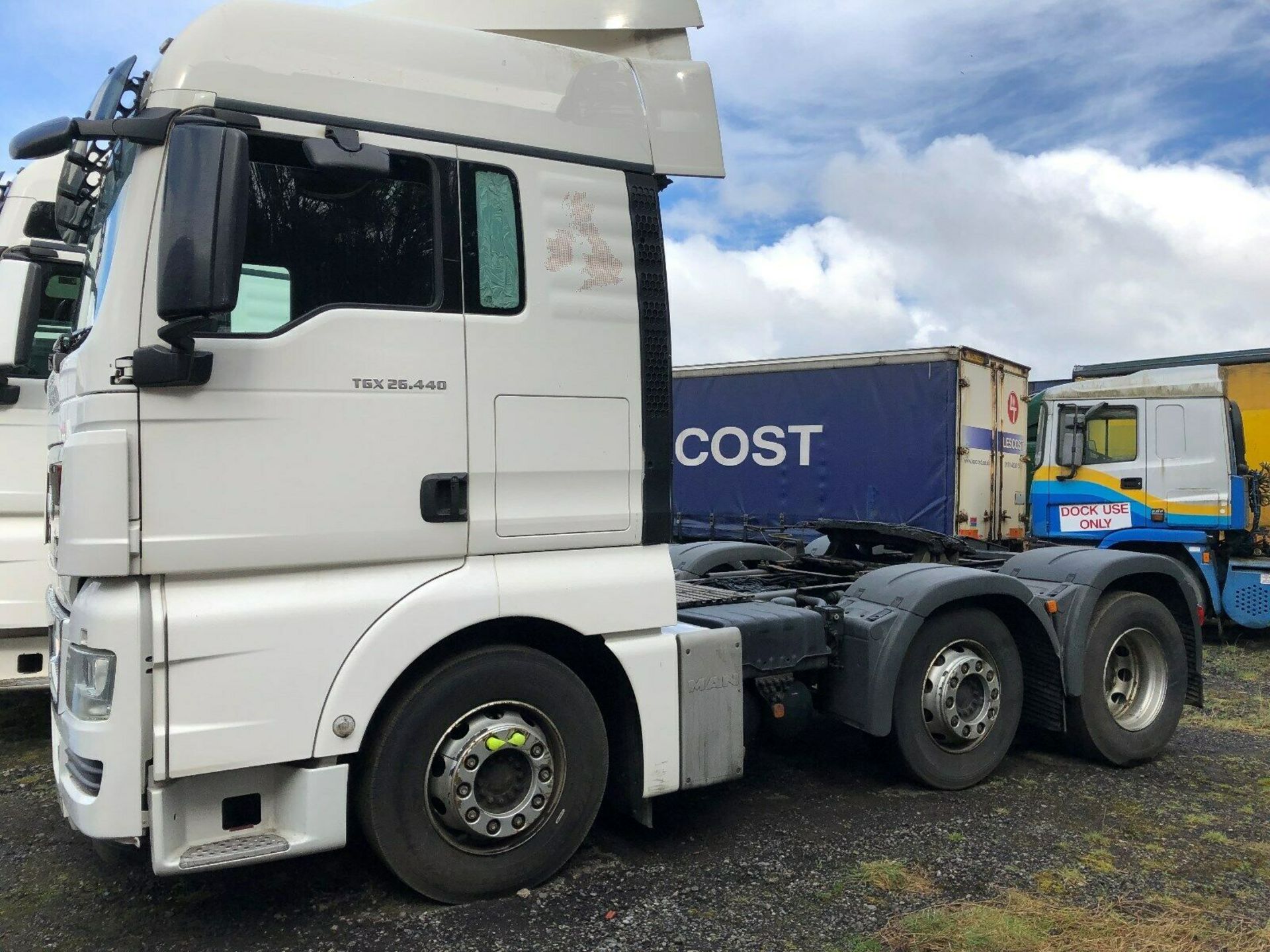 MAN TGX26-440 6X2 Tractor Unit - Image 3 of 7