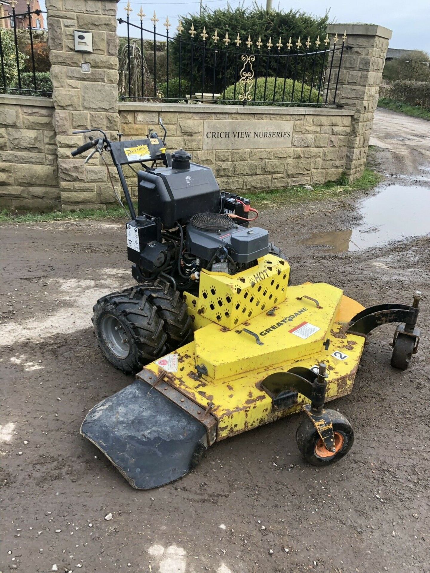 Great Dane Zero Turn Mower - Image 3 of 5