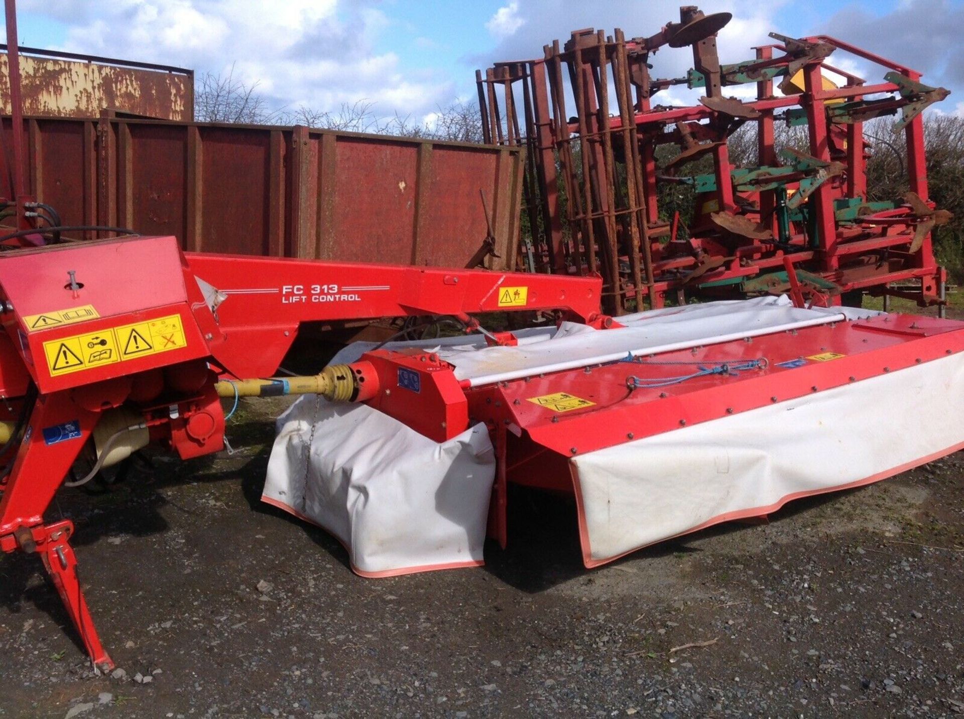 LOT WITHDRAWN | Kuhn 10ft Mower