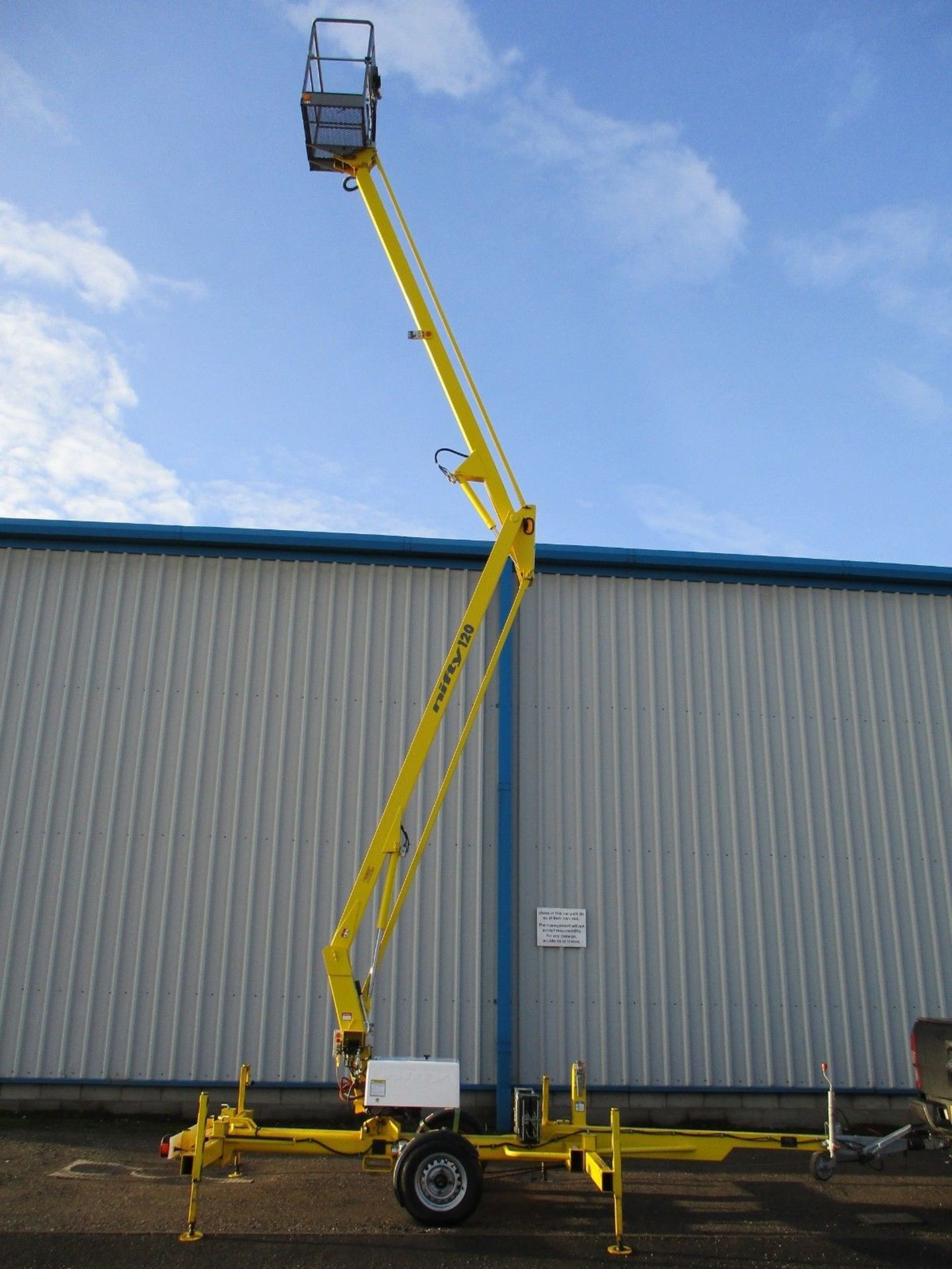 Niftylift 120 Cherry Picker - Image 6 of 11