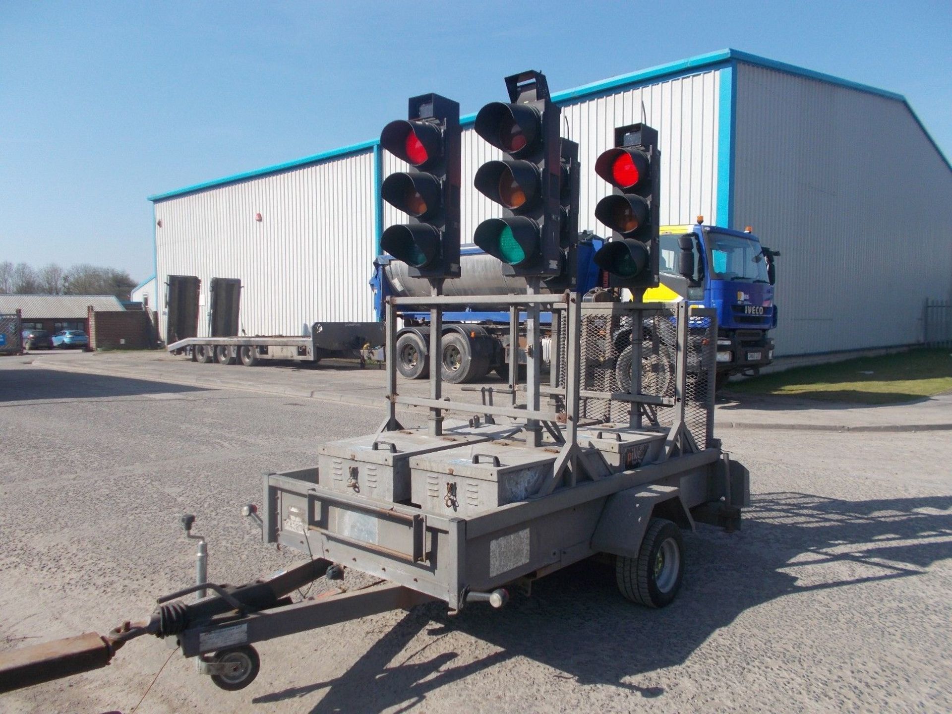 Pike Traffic Lights. 4 Way. Battery powered - Image 5 of 5