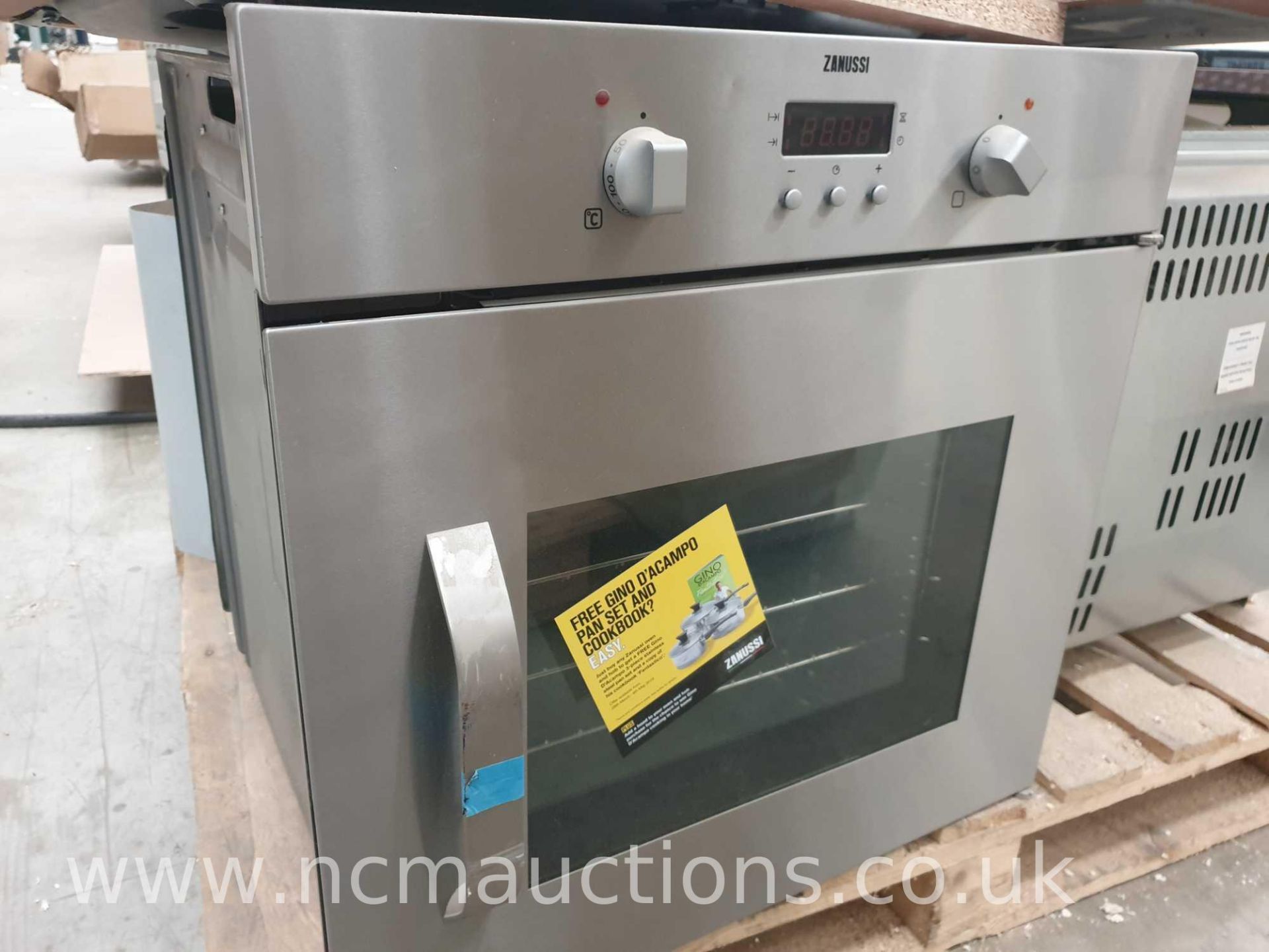 2 x Zanussi Electric ovens with Gas hobs - Image 2 of 4