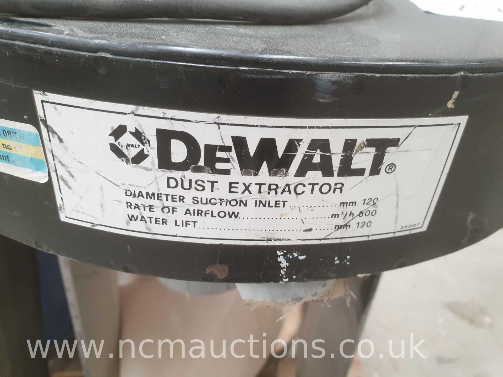 DeWalt dust extractor 240v - Image 7 of 7