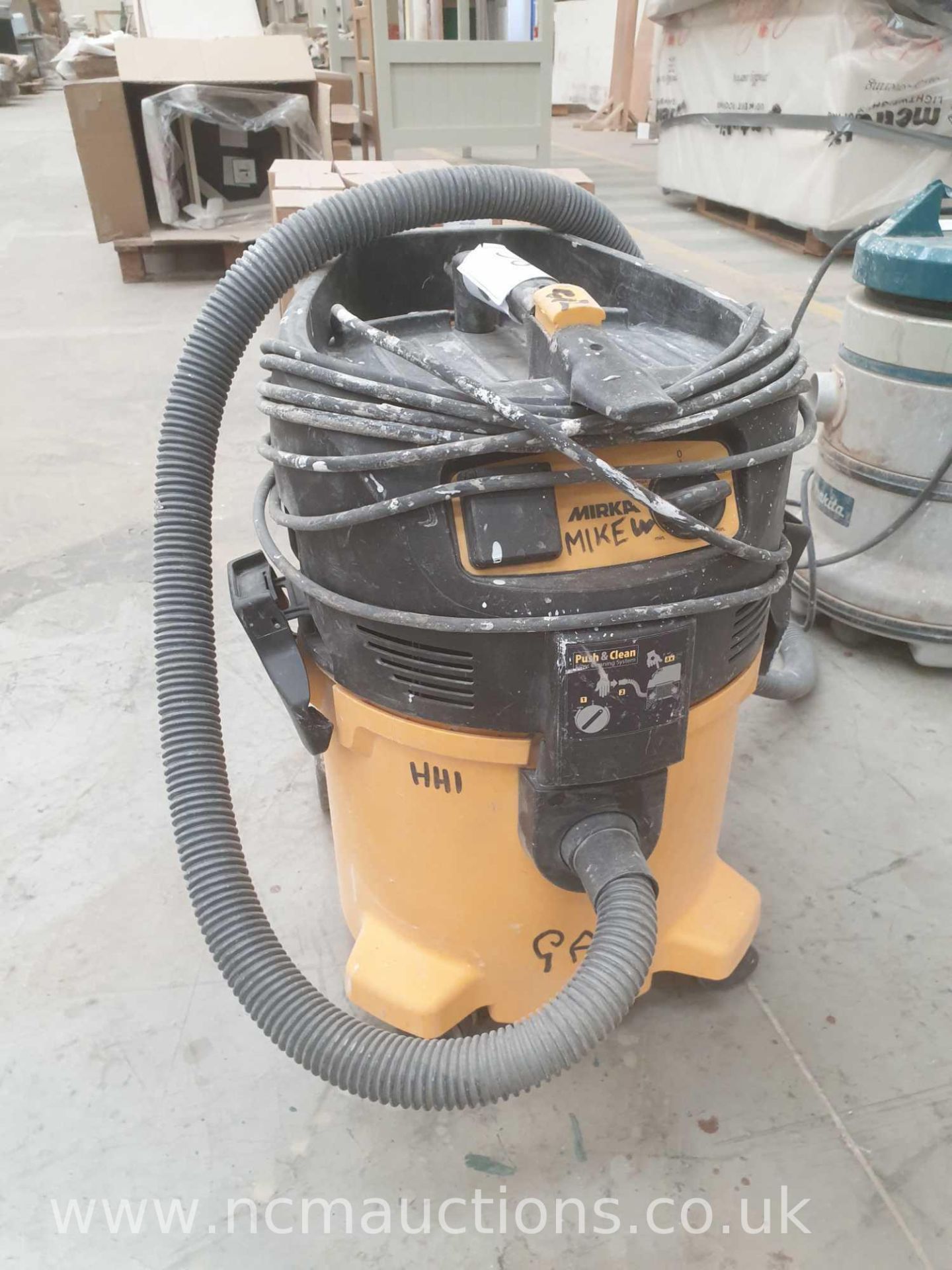 Mirka 240v hoover